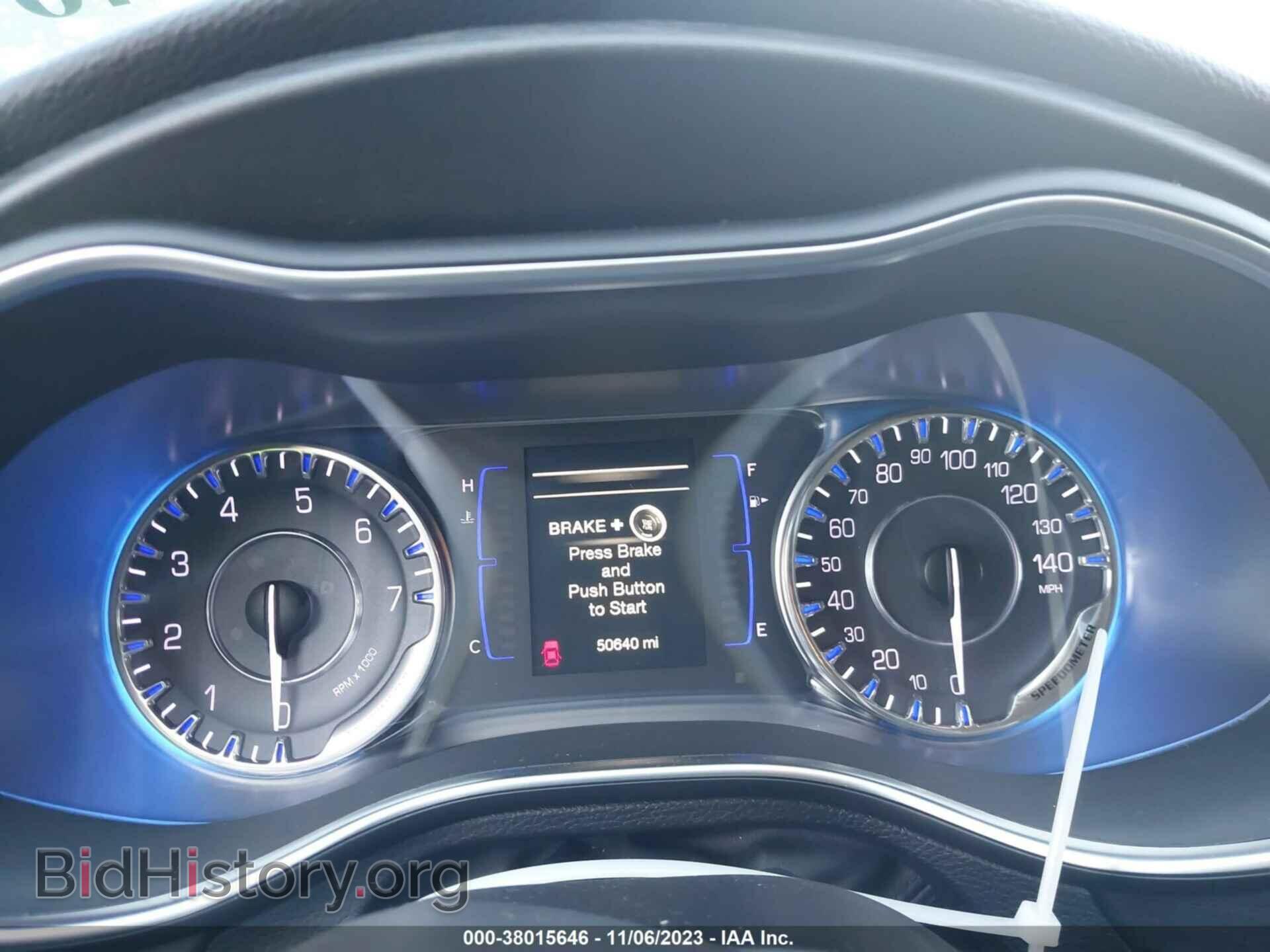 2016 CHRYSLER 200 - VIN: 1C3CCCFB5GN186098 - Фото 7