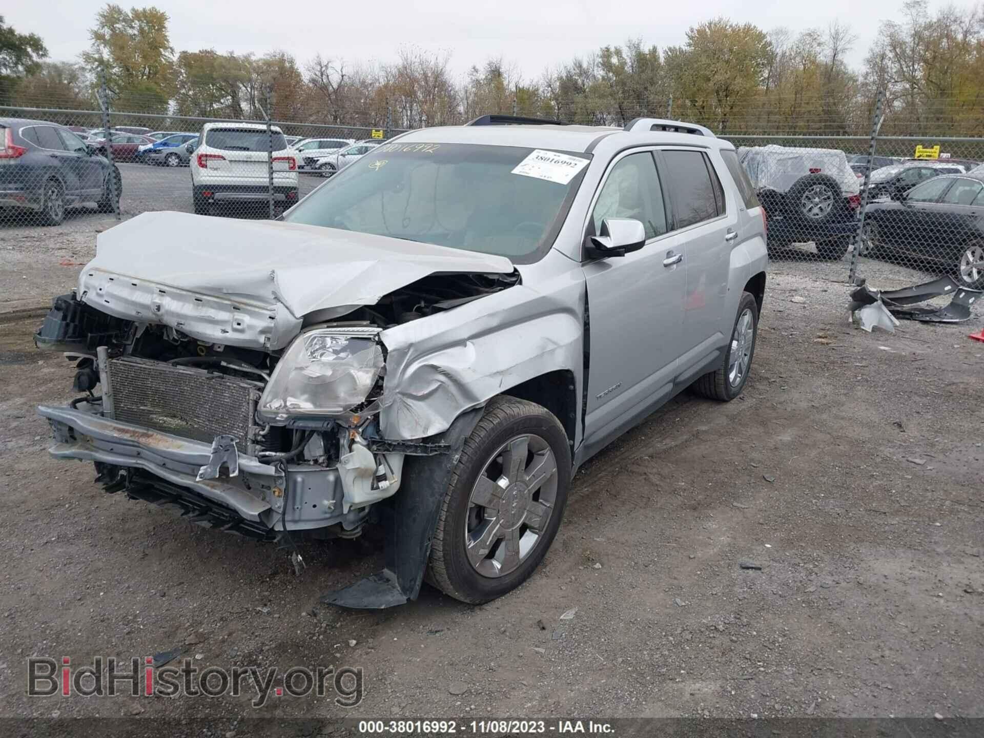 2011 GMC TERRAIN - VIN: 2CTFLWE55B6363255 - Фото 2