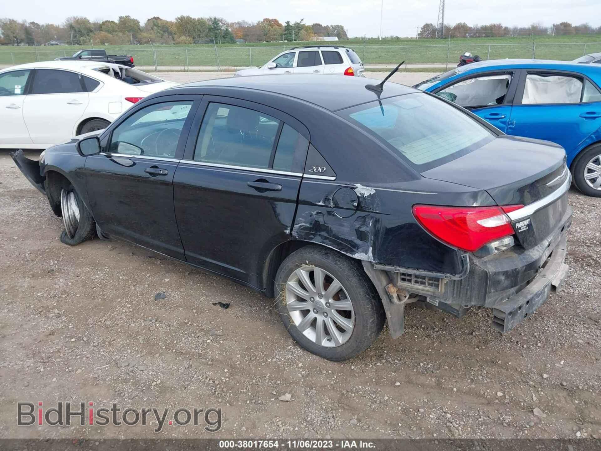 2013 CHRYSLER 200 - VIN: 1C3CCBBB2DN571081 - Фото 3