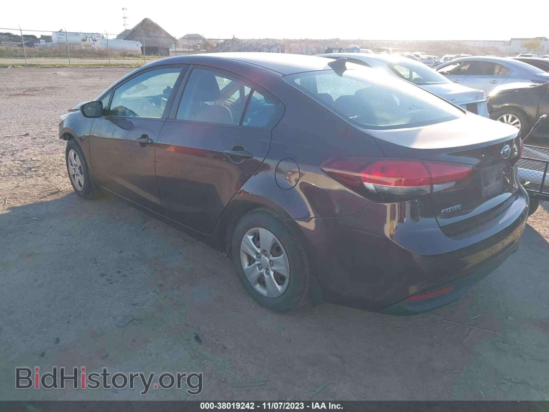 2017 KIA FORTE - VIN: 3KPFK4A77HE097451 - Фото 3