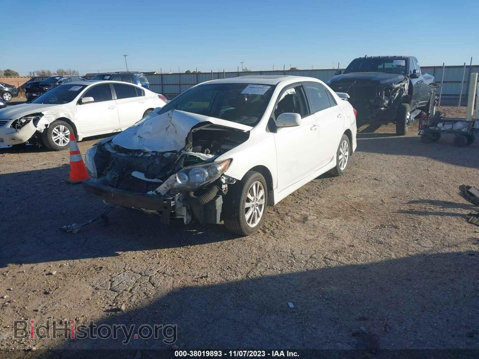 2011 TOYOTA COROLLA - VIN: 2T1BU4EE1BC607641 - Фото 2