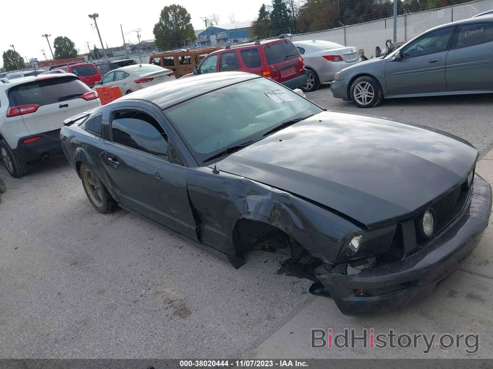 Photo 1ZVFT80N375352592 - FORD MUSTANG 2007
