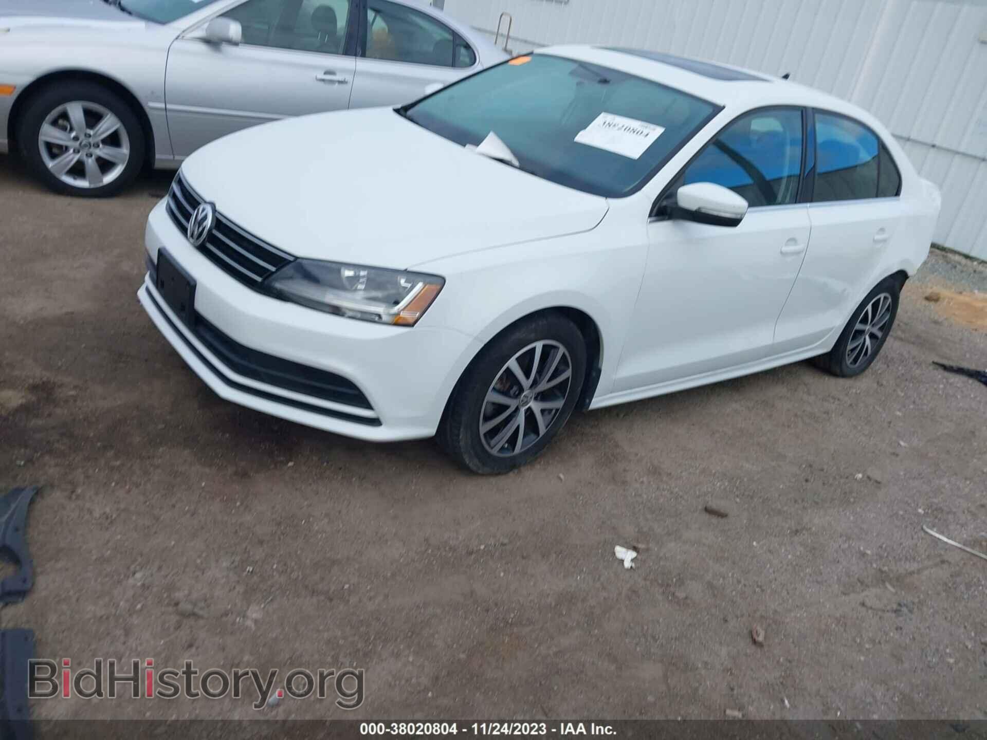 2017 VOLKSWAGEN JETTA - VIN: 3VWDB7AJ2HM288802 - Фото 2