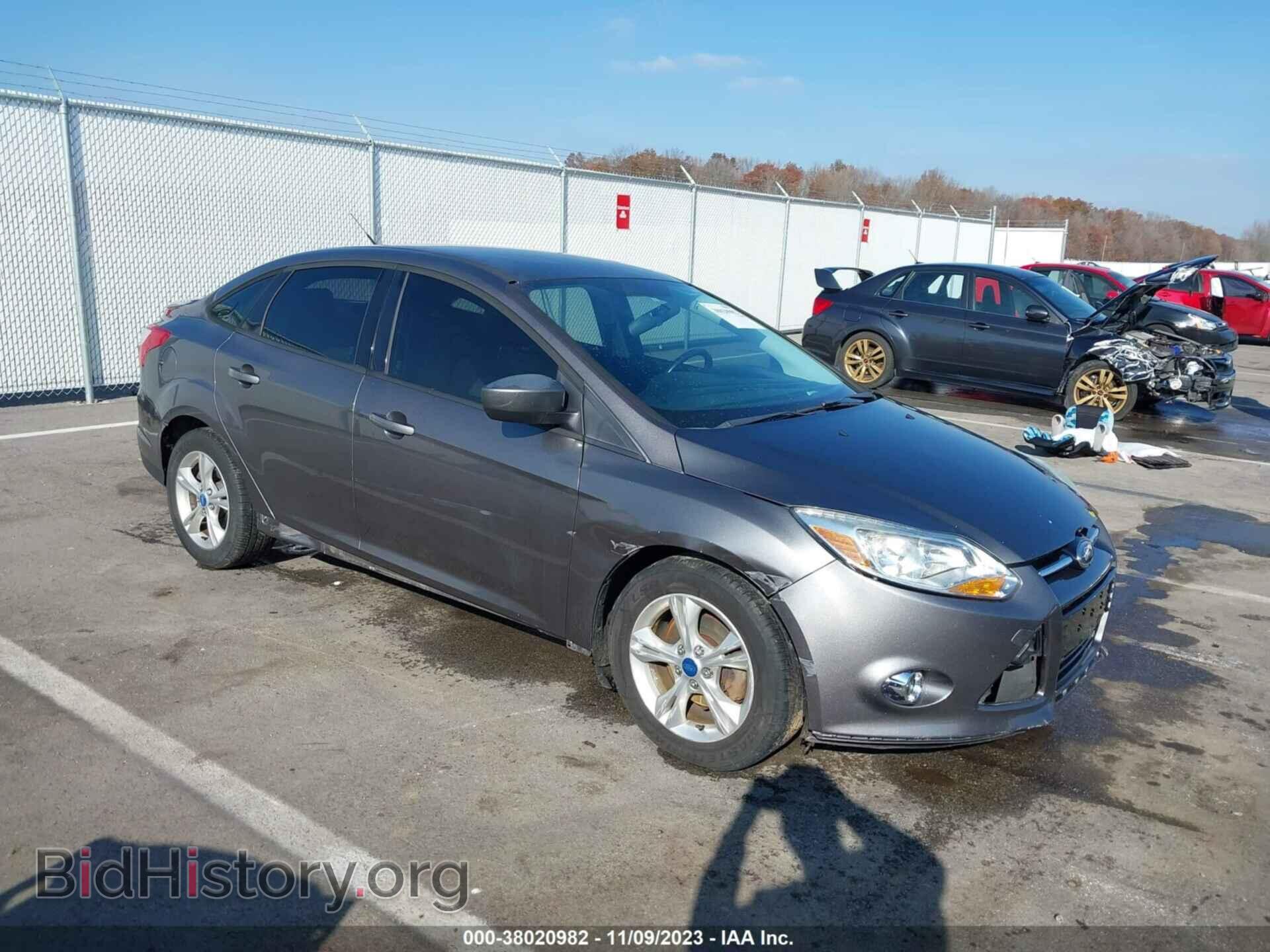 Фотография 1FAHP3F26CL261568 - FORD FOCUS 2012