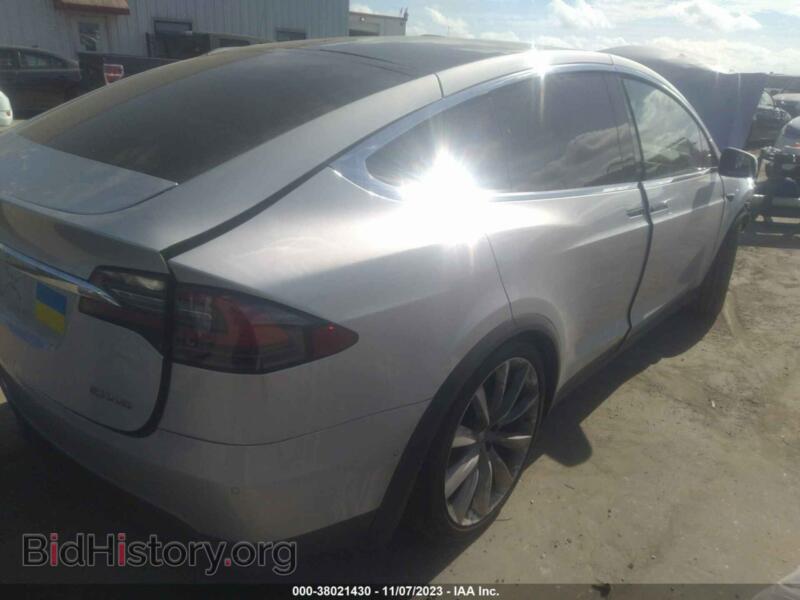 2017 Tesla MODEL X (VIN 5YJXCDE46HF044896) — photo 4 of 18
