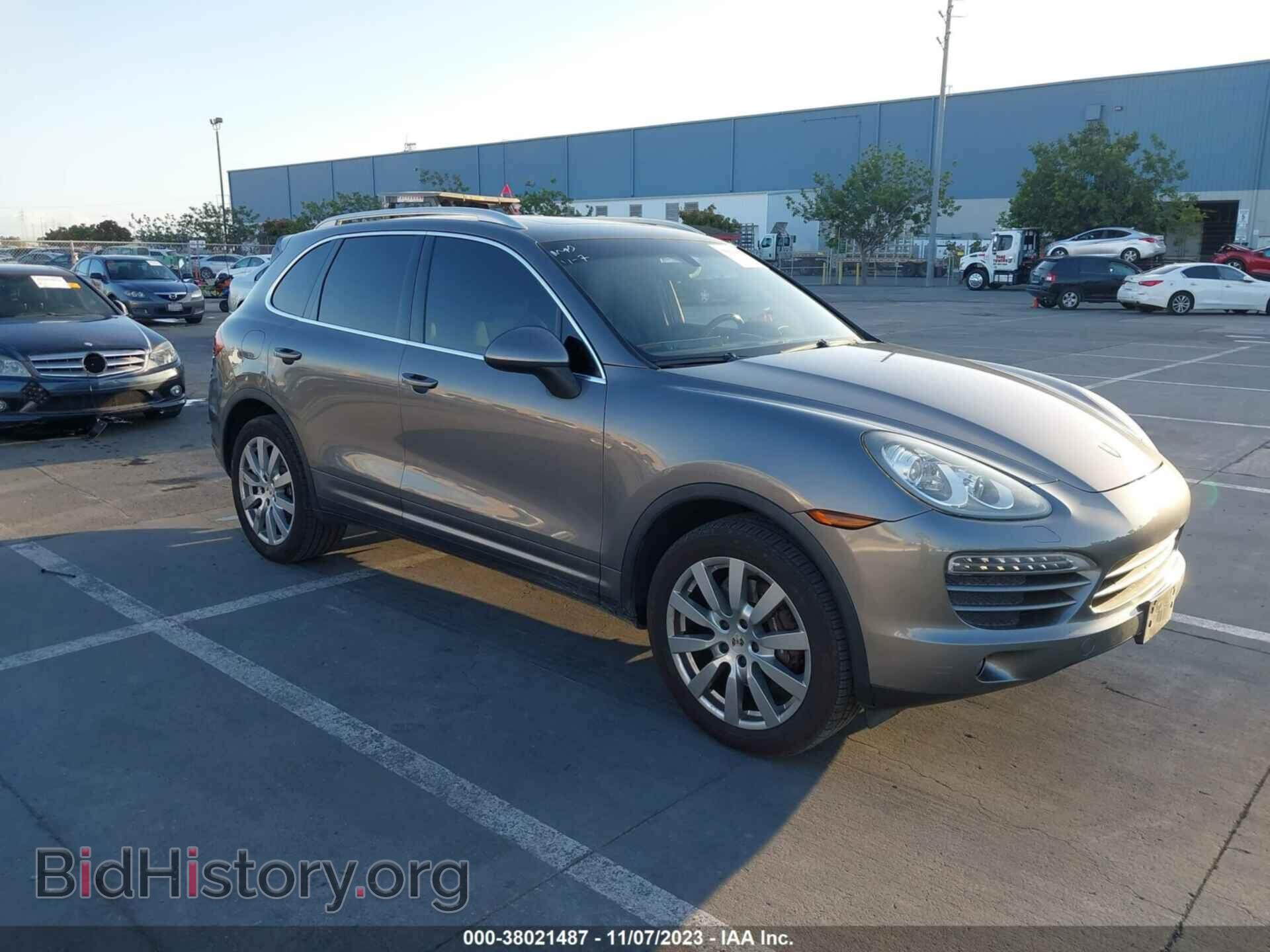 Фотография WP1AA2A24CLA11355 - PORSCHE CAYENNE 2012