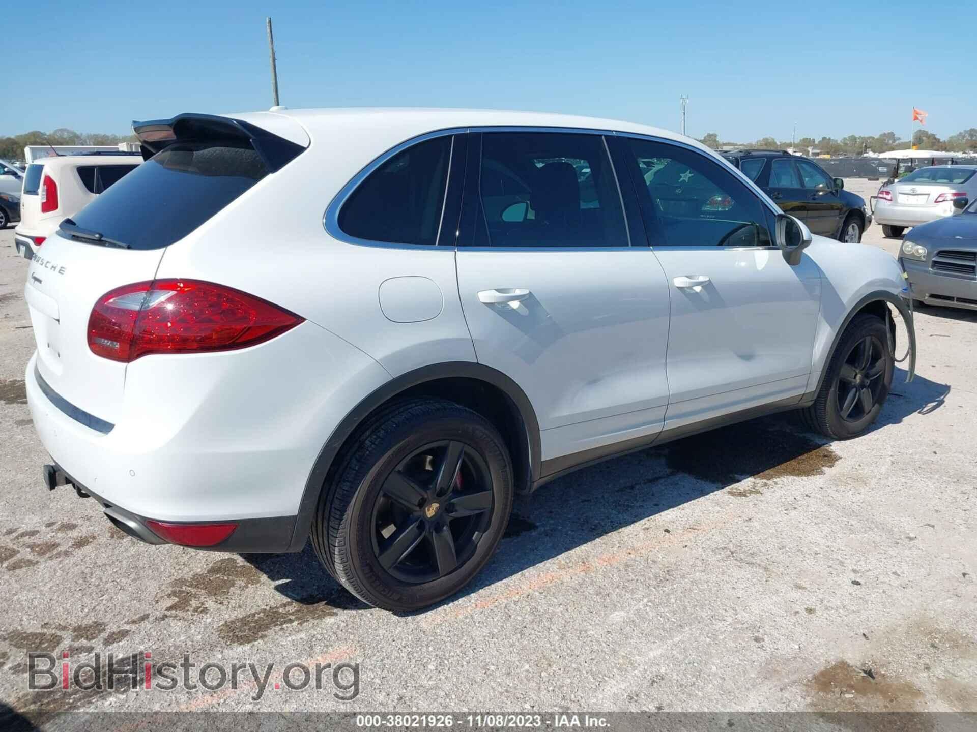 2014 PORSCHE CAYENNE - VIN: WP1AA2A23ELA96241 - Photo 4