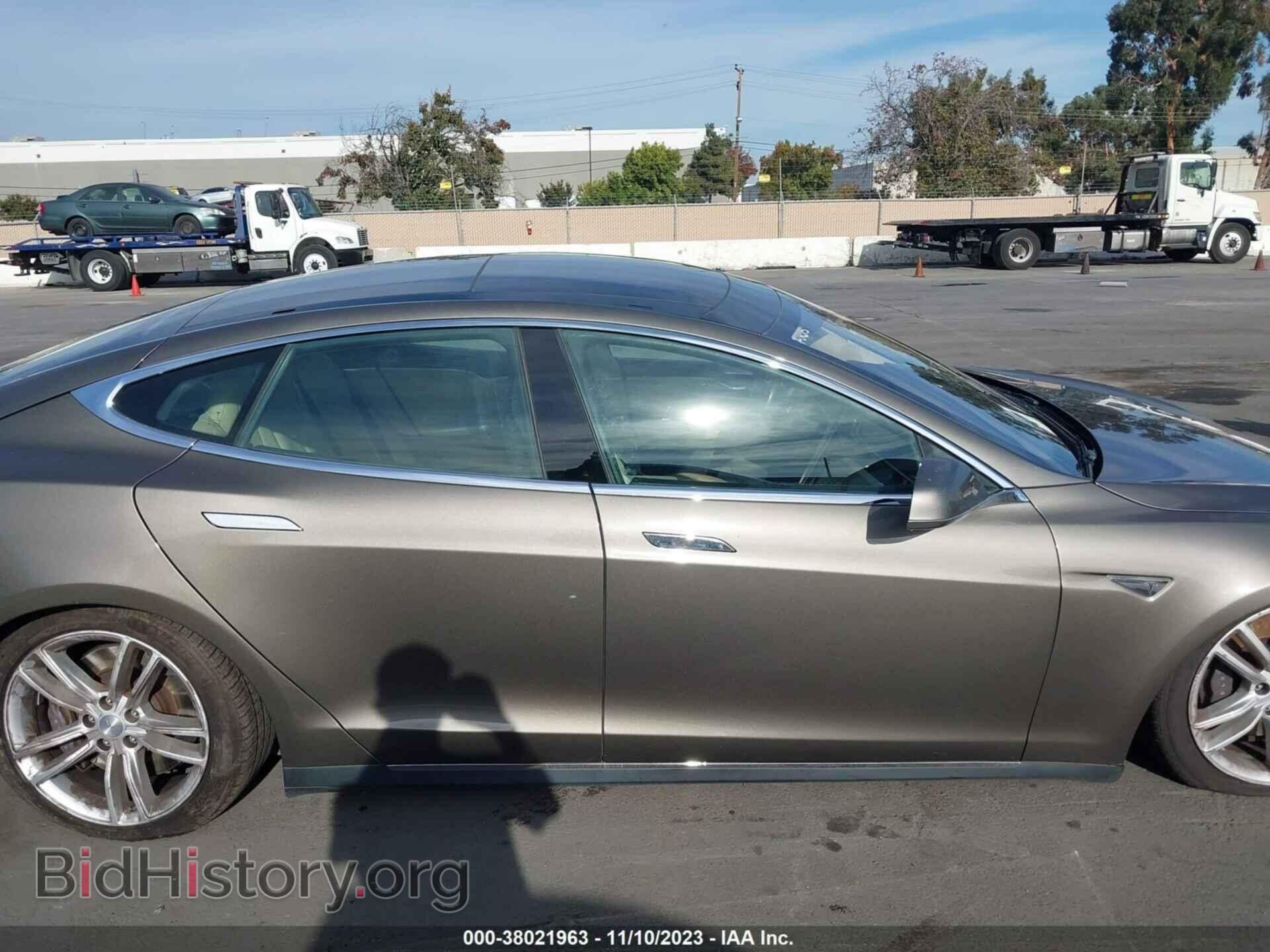 2015 TESLA MODEL S - VIN: 5YJSA1E20FF106948 - Photo 13