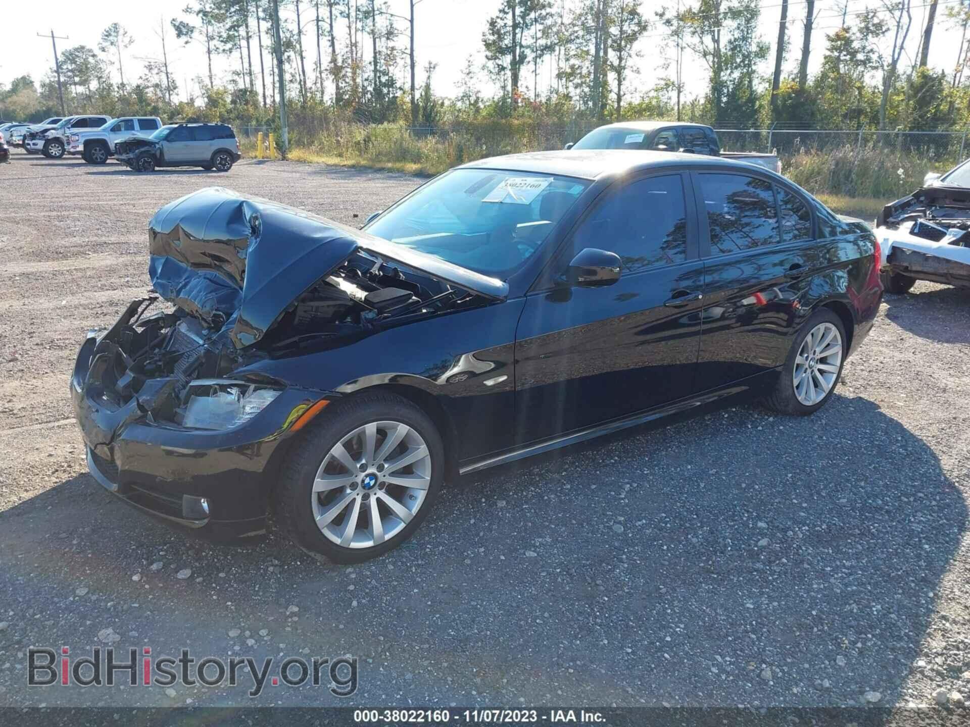 2011 BMW 328I - VIN: WBAPH7C59BE680846 - Фото 2