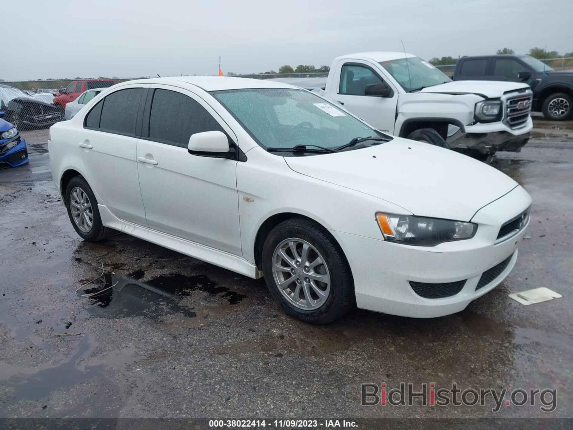 Photo JA32U2FU2DU004485 - MITSUBISHI LANCER 2013