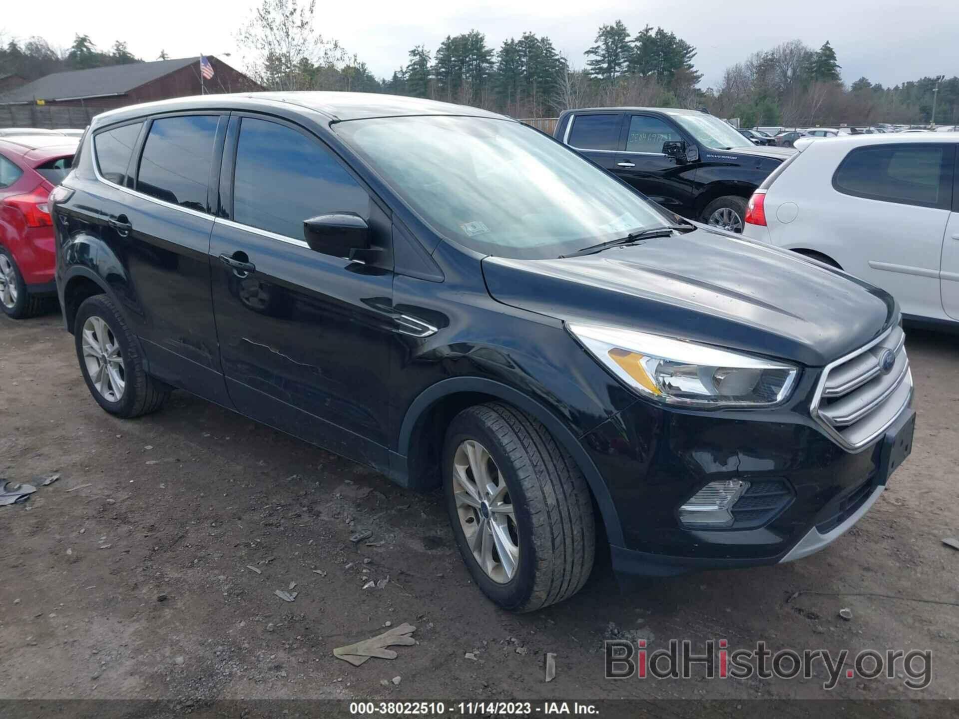 Photo 1FMCU9GD4HUB61773 - FORD ESCAPE 2017