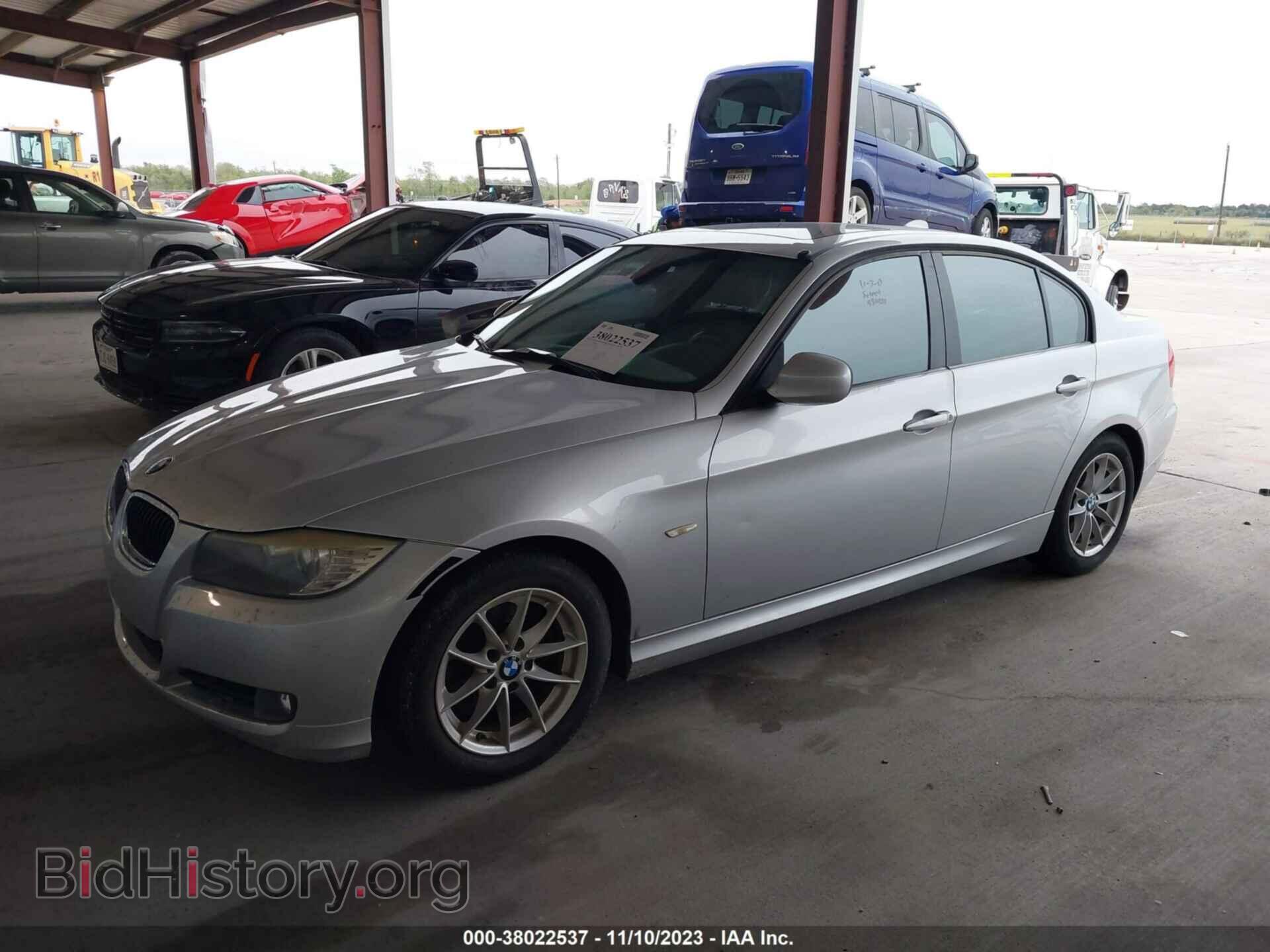 2010 BMW 328I - VIN: WBAPH7C54AE129884 - Фото 2