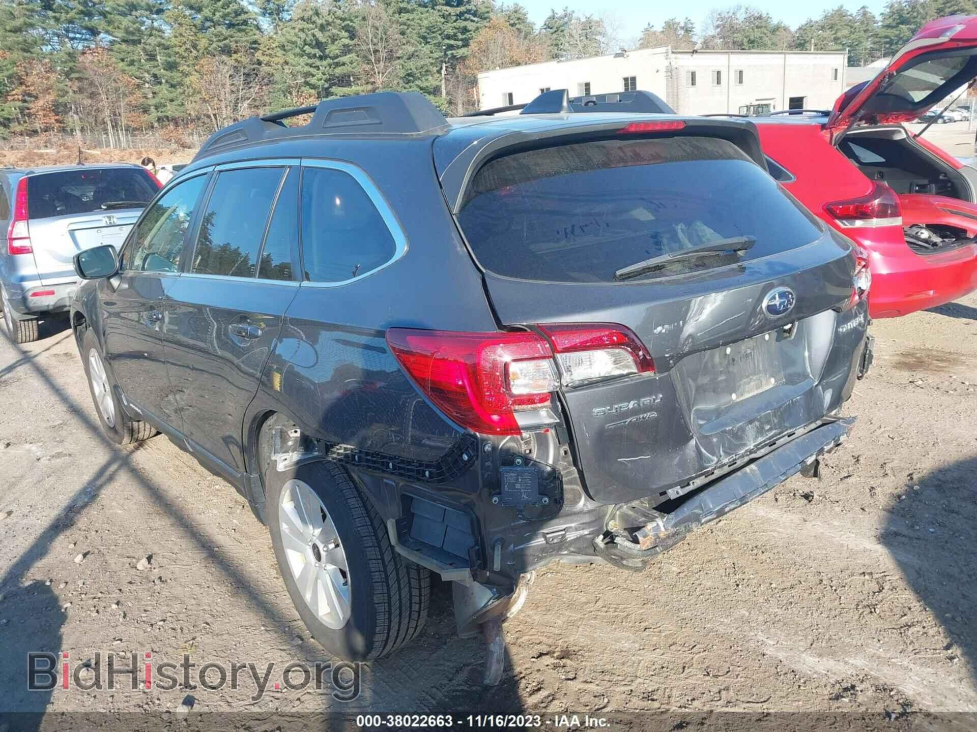 2018 SUBARU OUTBACK - VIN: 4S4BSAHC8J3247219 - Фото 3