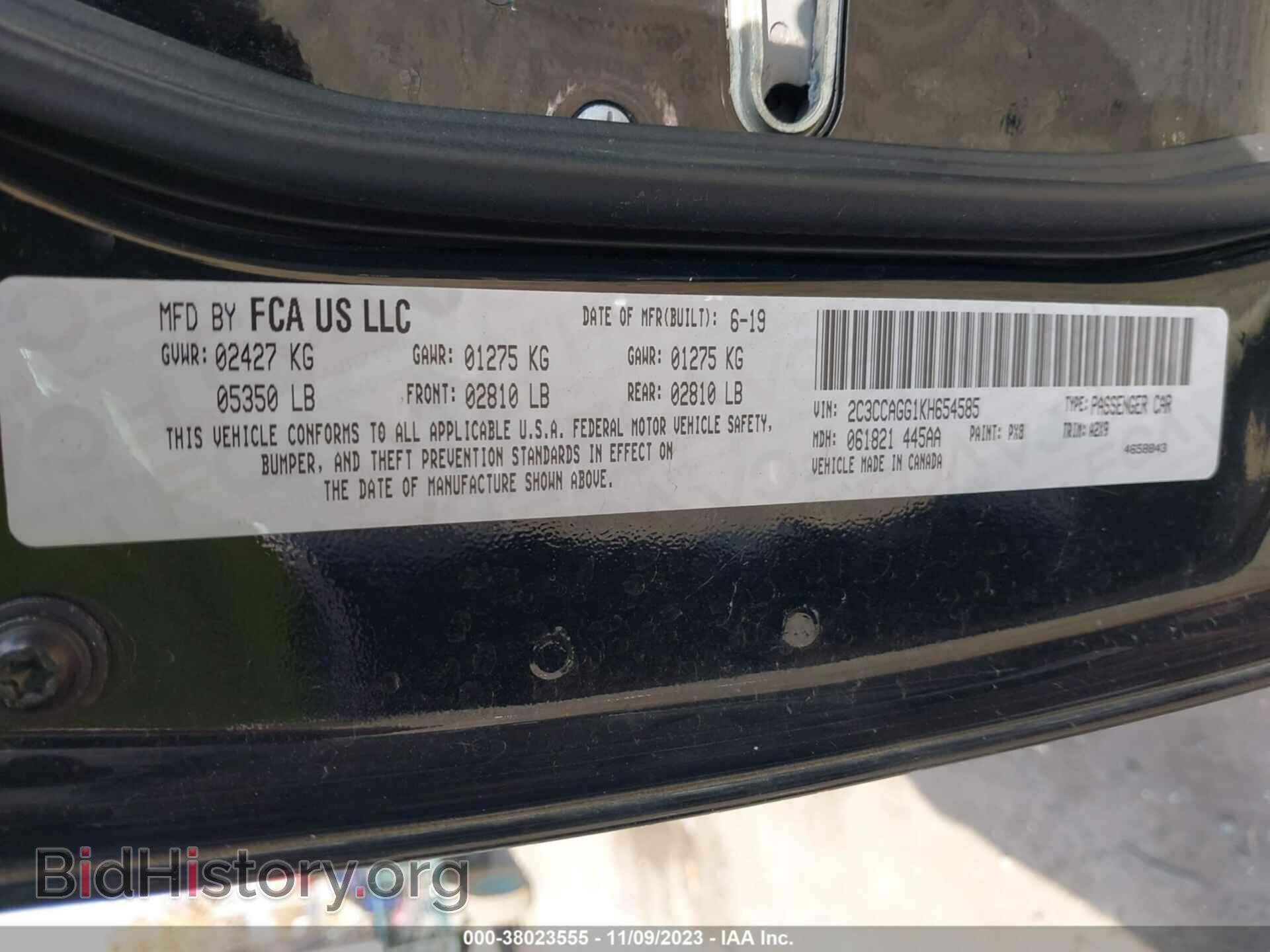 2019 CHRYSLER 300 - VIN: 2C3CCAGG1KH654585 - Photo 9