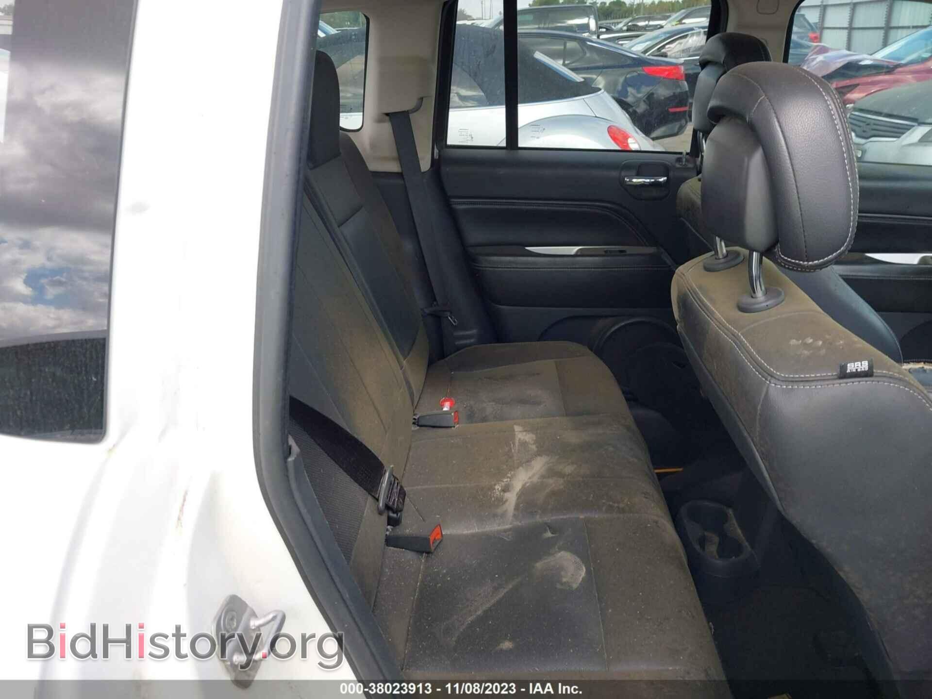 2014 JEEP COMPASS - VIN: 1C4NJCCB7ED563130 - Фото 8