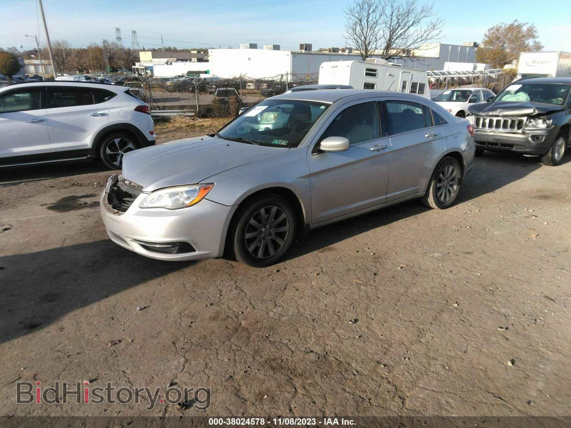 2012 CHRYSLER 200 - VIN: 1C3CCBBB1CN173763 - Фото 2