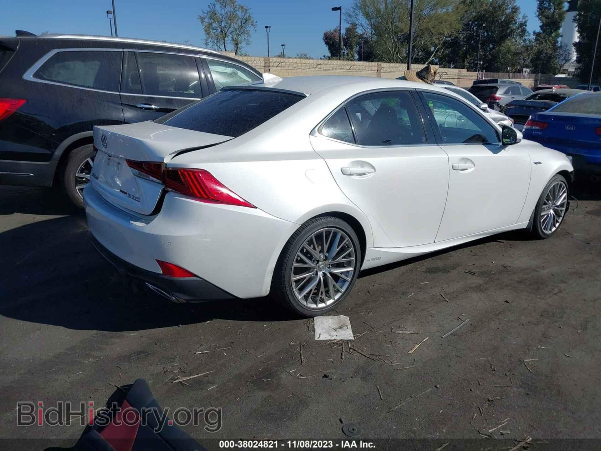 2018 LEXUS IS 300 - VIN: JTHBA1D24J5073477 - Фото 4