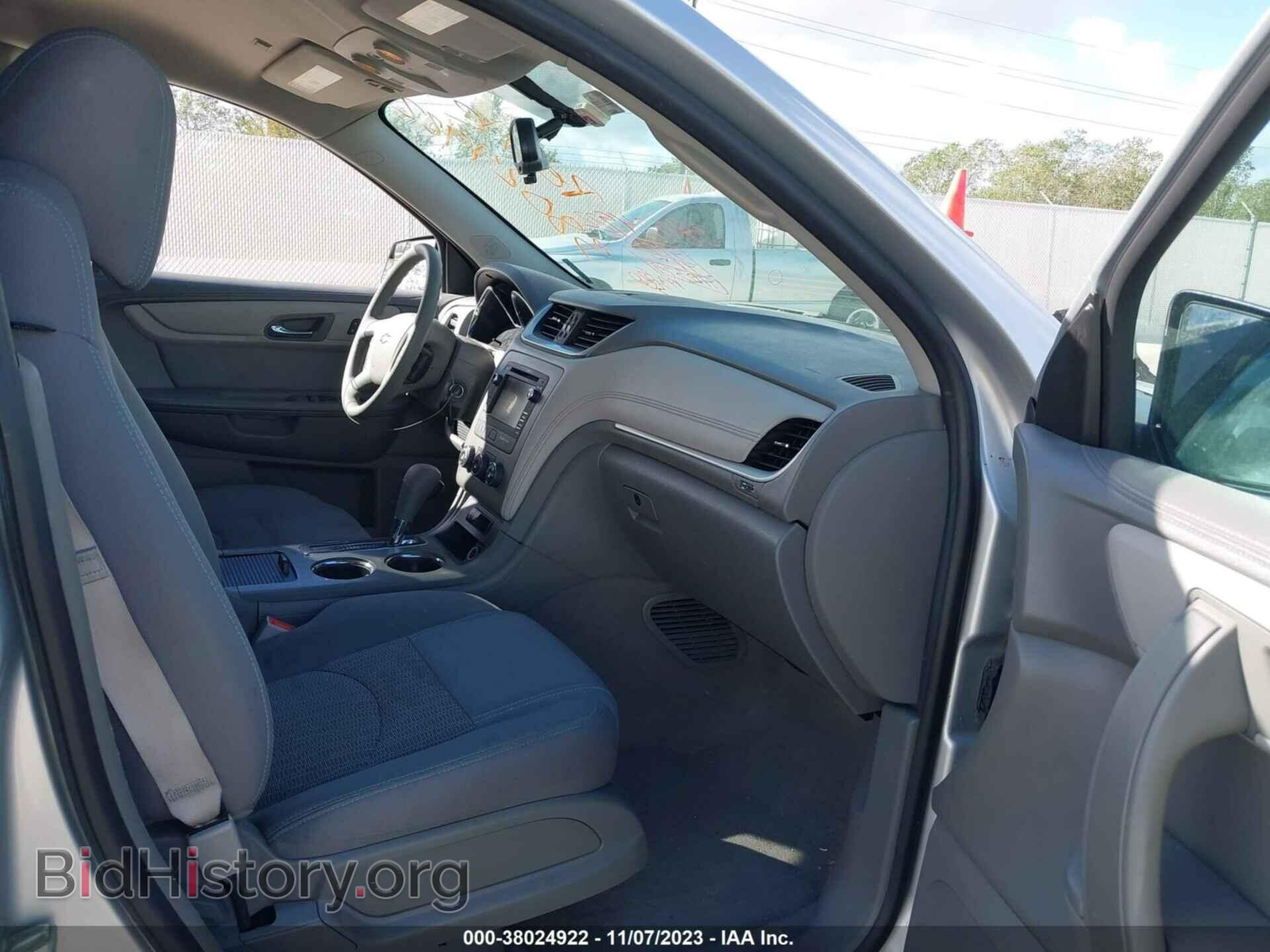 2014 CHEVROLET TRAVERSE - VIN: 1GNKRFKD0EJ305671 - Фото 5
