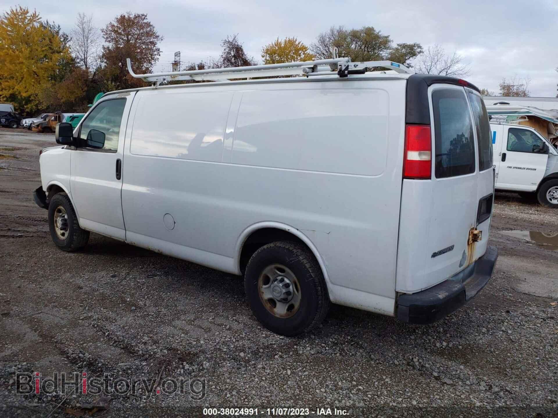 2008 CHEVROLET EXPRESS - VIN: 1GCGG25C381201566 - Фото 3