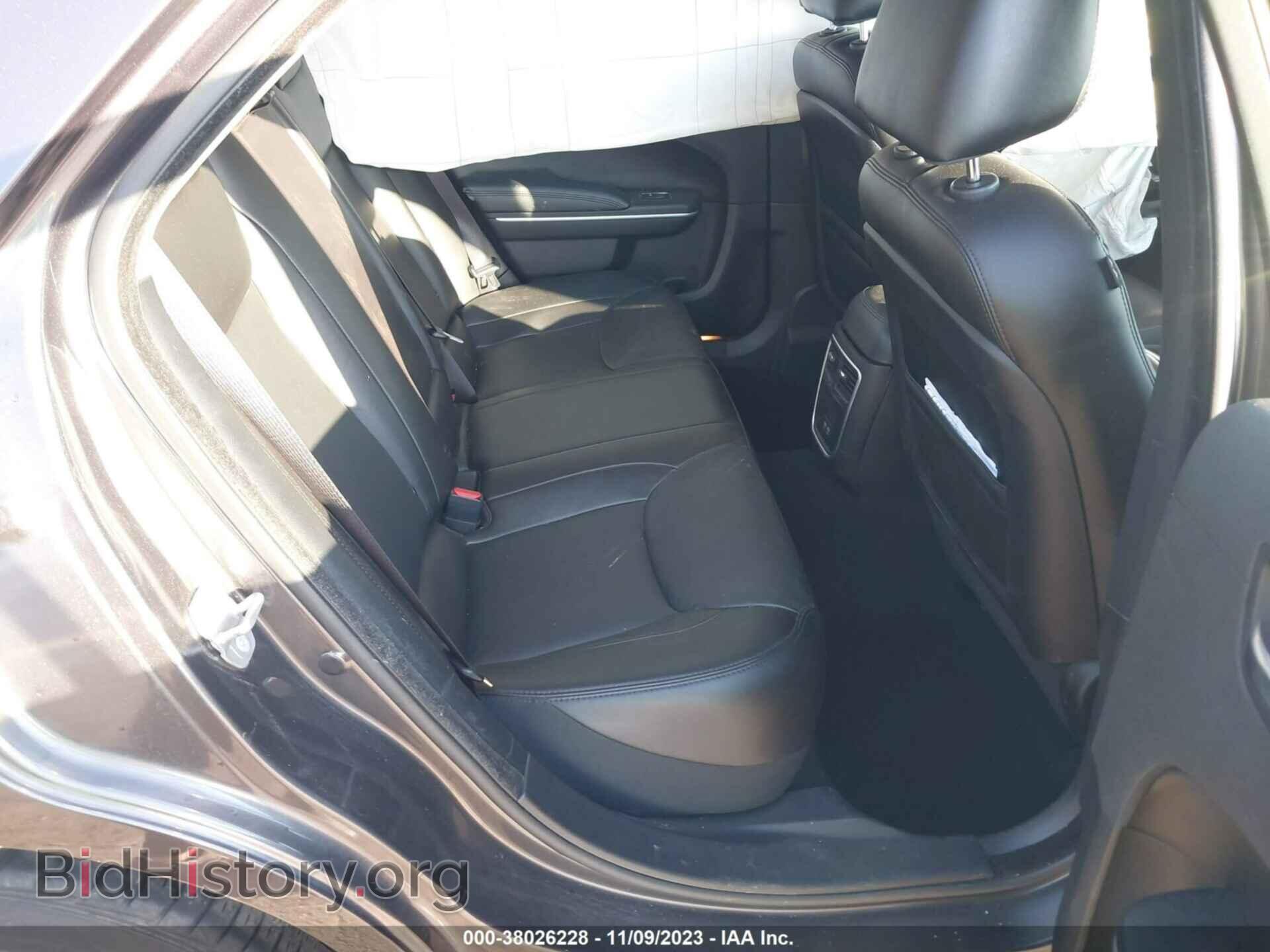 2021 CHRYSLER 300 - VIN: 2C3CCAAG1MH592293 - Фото 8