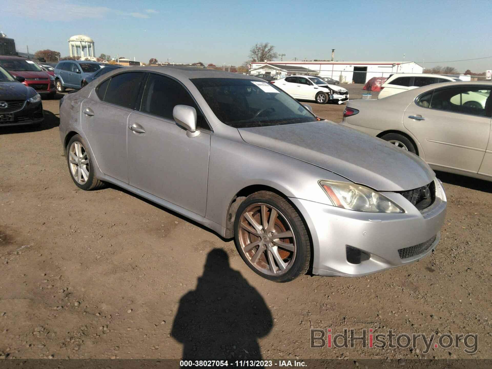 Photo JTHBE262162003323 - LEXUS IS 350 2006