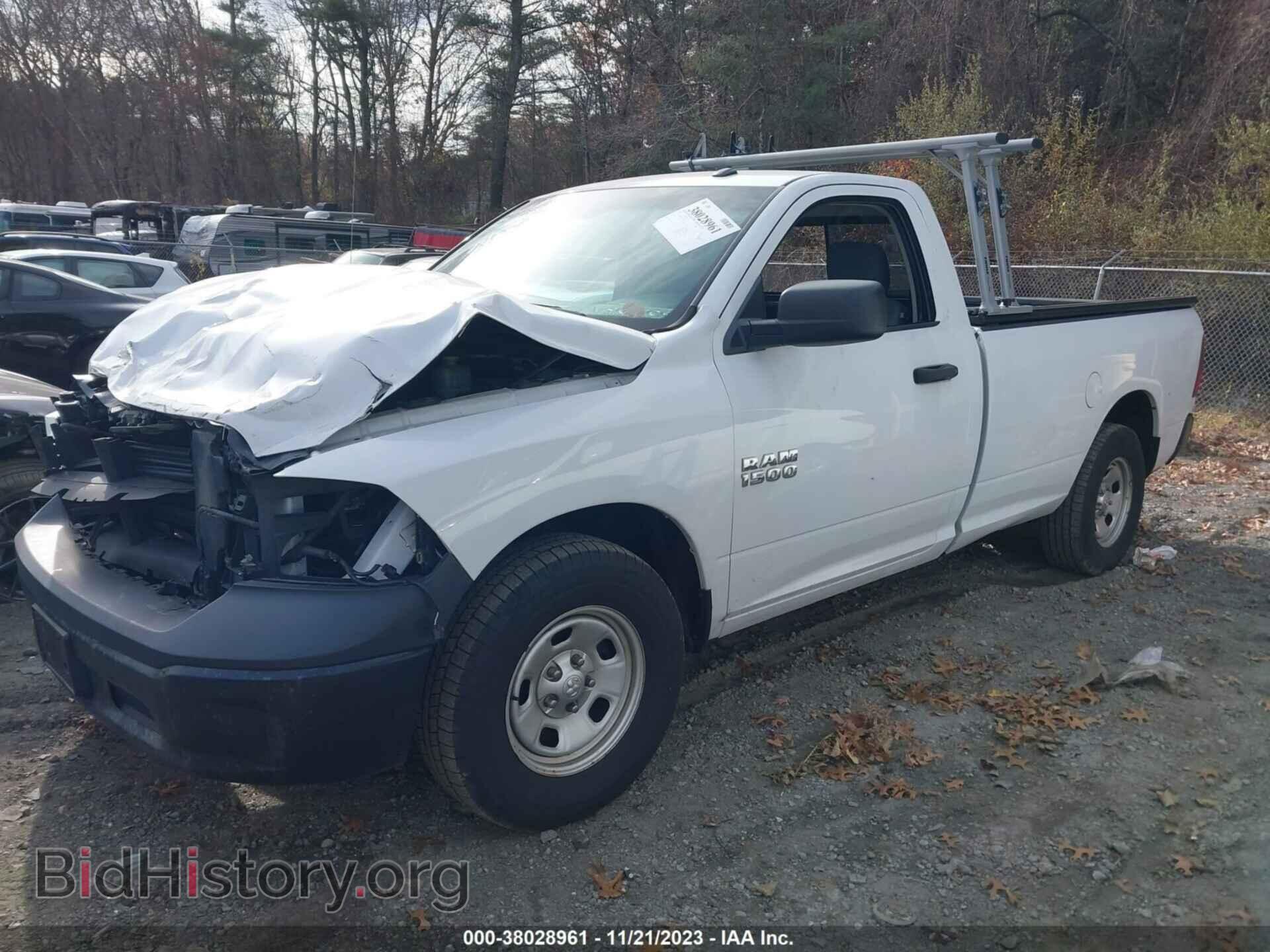 2016 RAM 1500 - VIN: 3C6JR6DG2GG142559 - Фото 2