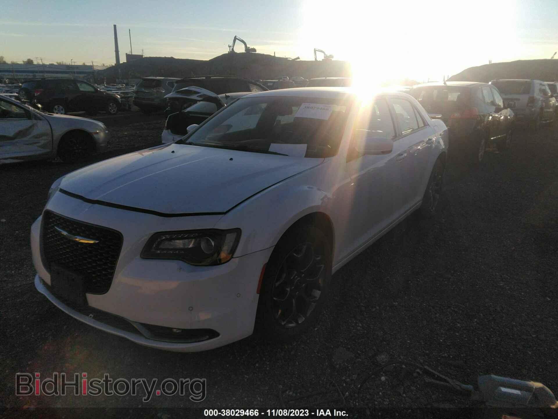 2015 CHRYSLER 300 - VIN: 2C3CCAGG0FH908924 - Photo 2
