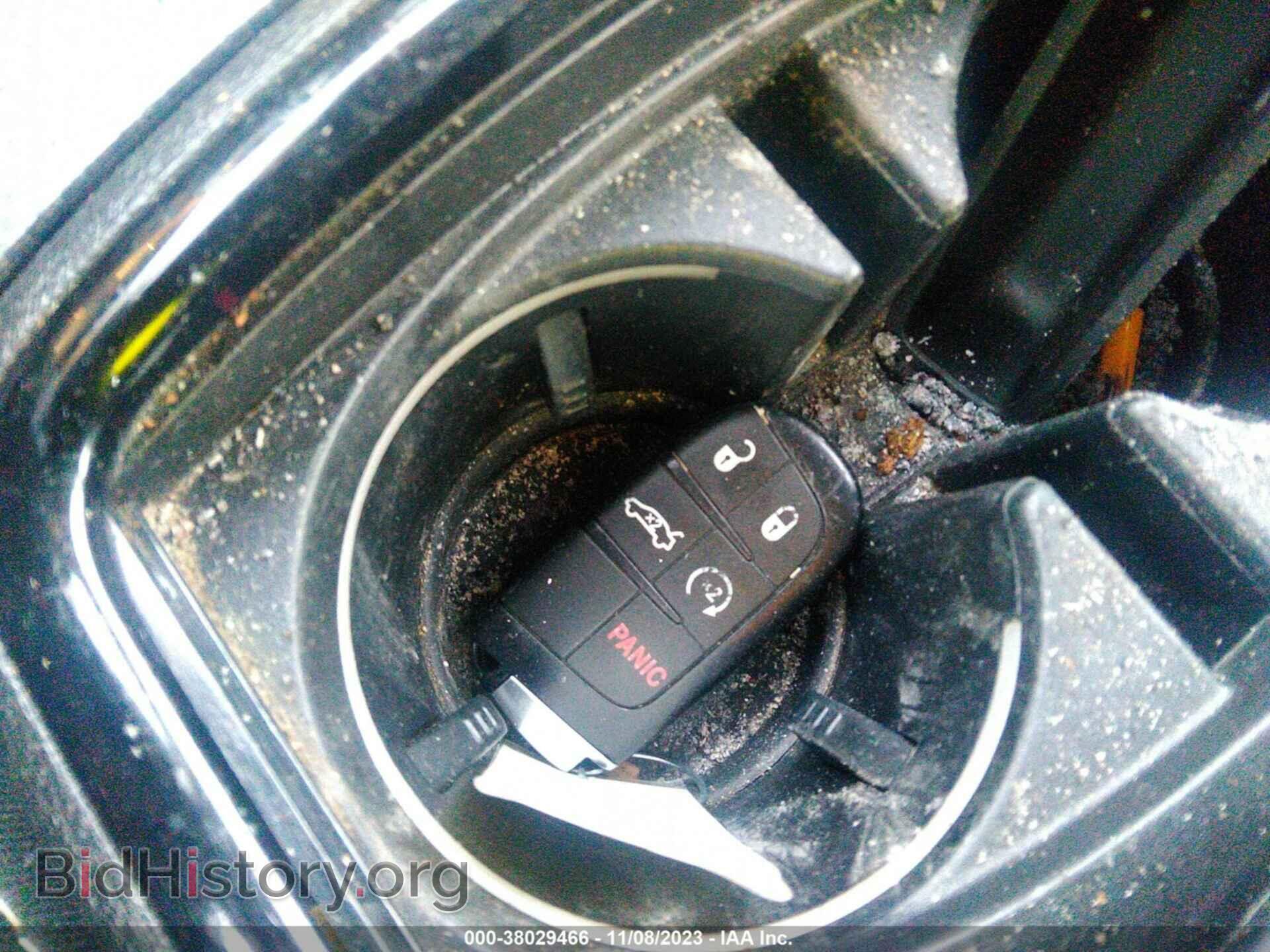 2015 CHRYSLER 300 - VIN: 2C3CCAGG0FH908924 - Photo 11