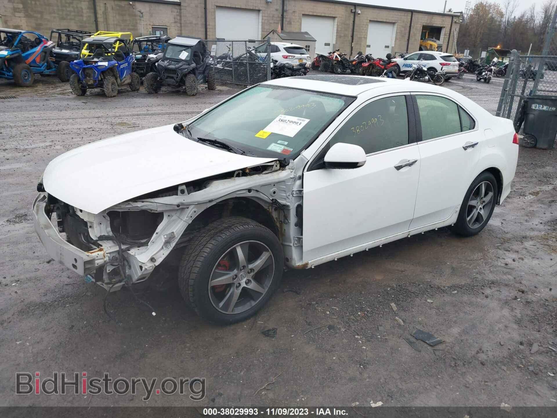 2014 ACURA TSX - VIN: JH4CU2F8XEC002708 - Фото 2
