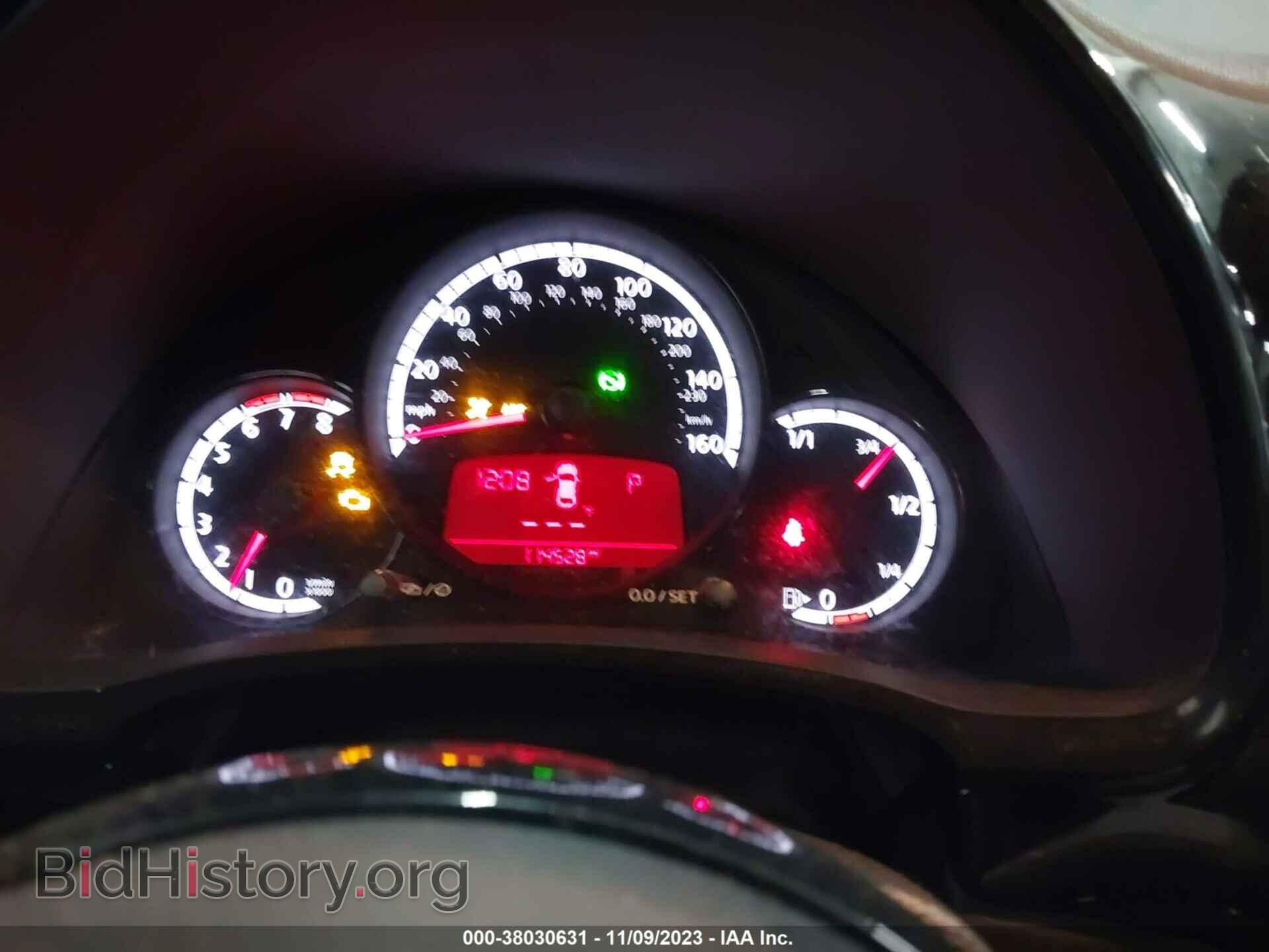 2014 VOLKSWAGEN BEETLE - VIN: 3VWFP7AT2EM627128 - Фото 7