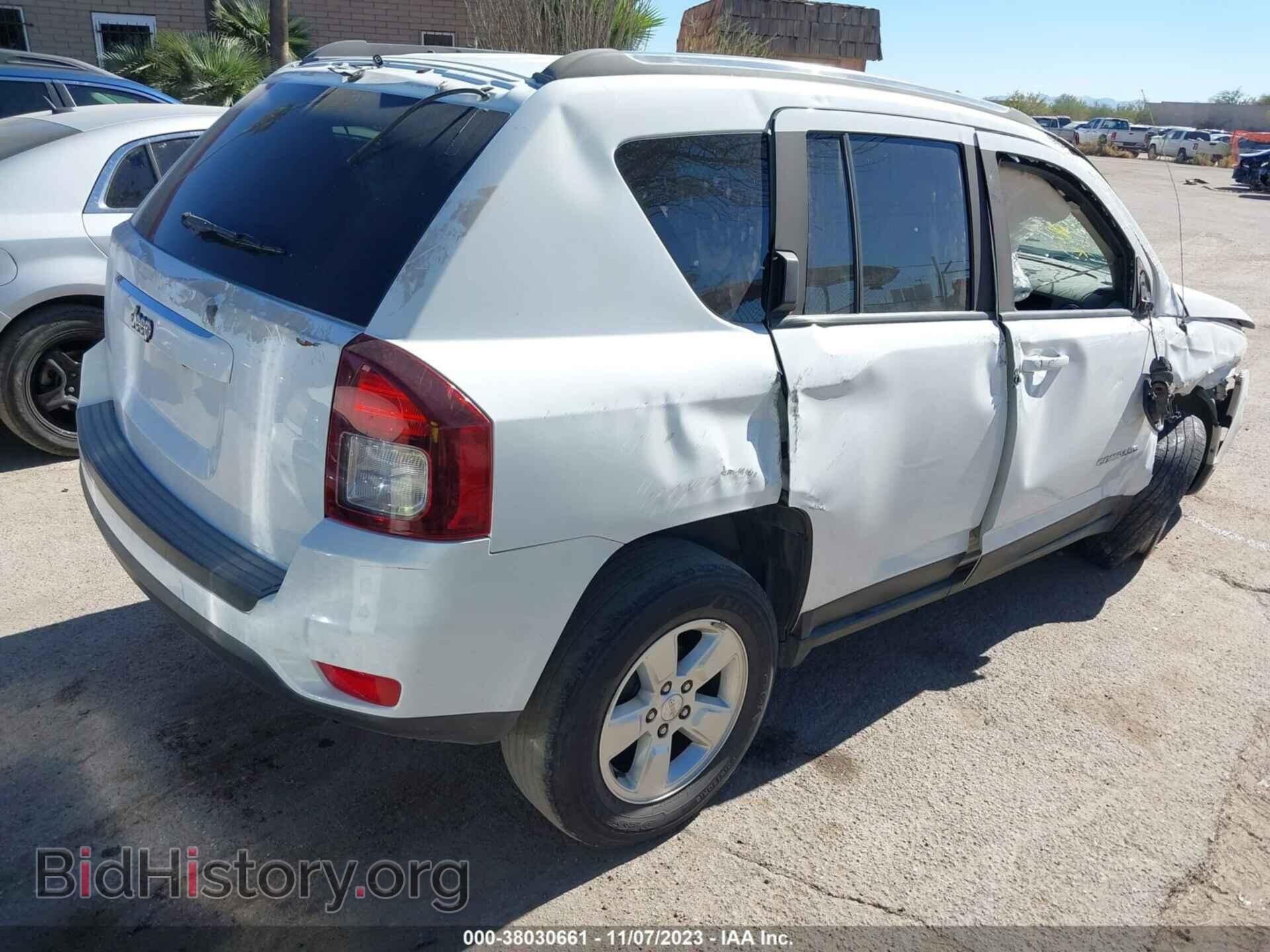 2014 JEEP COMPASS - VIN: 1C4NJCBA1ED801367 - Фото 4