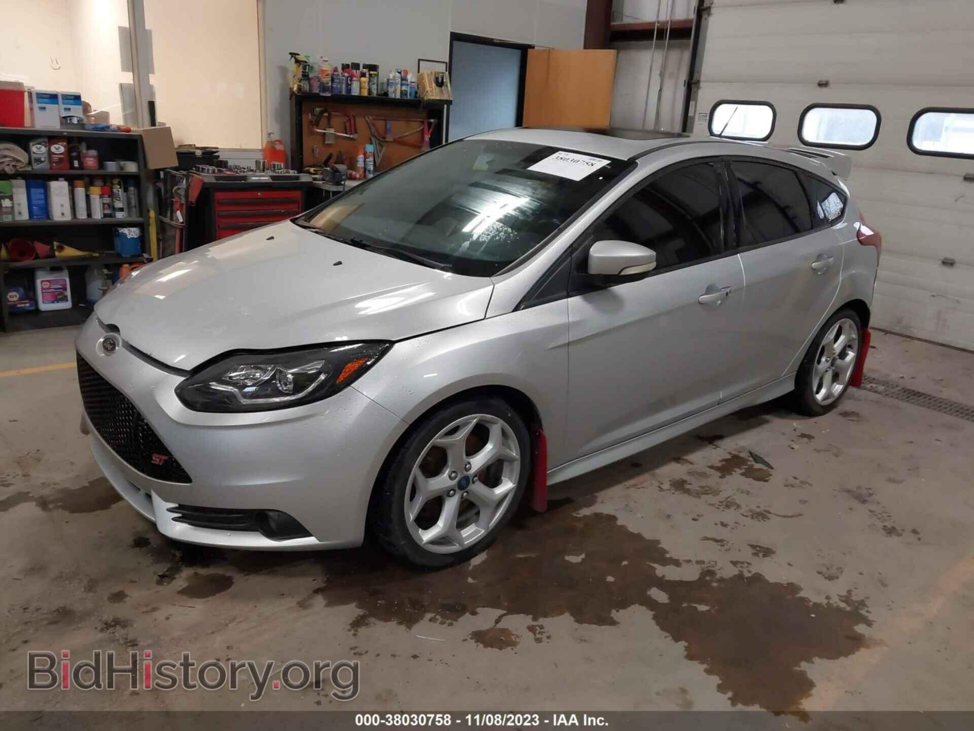 2013 FORD FOCUS ST - VIN: 1FADP3L93DL201944 - Фото 2