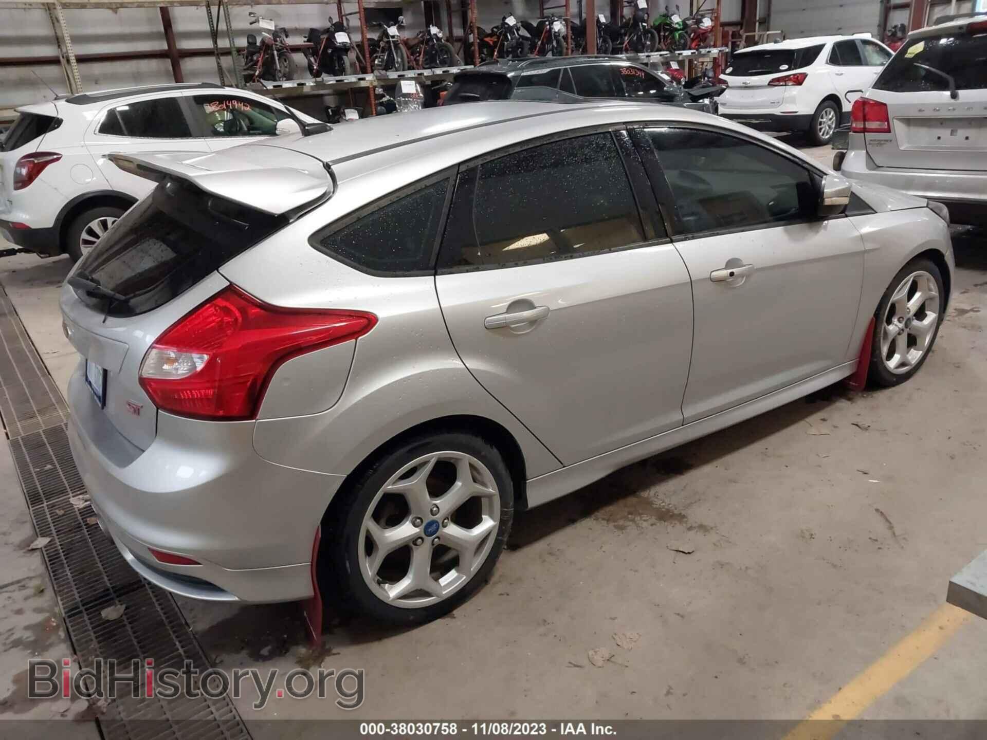 2013 FORD FOCUS ST - VIN: 1FADP3L93DL201944 - Фото 4