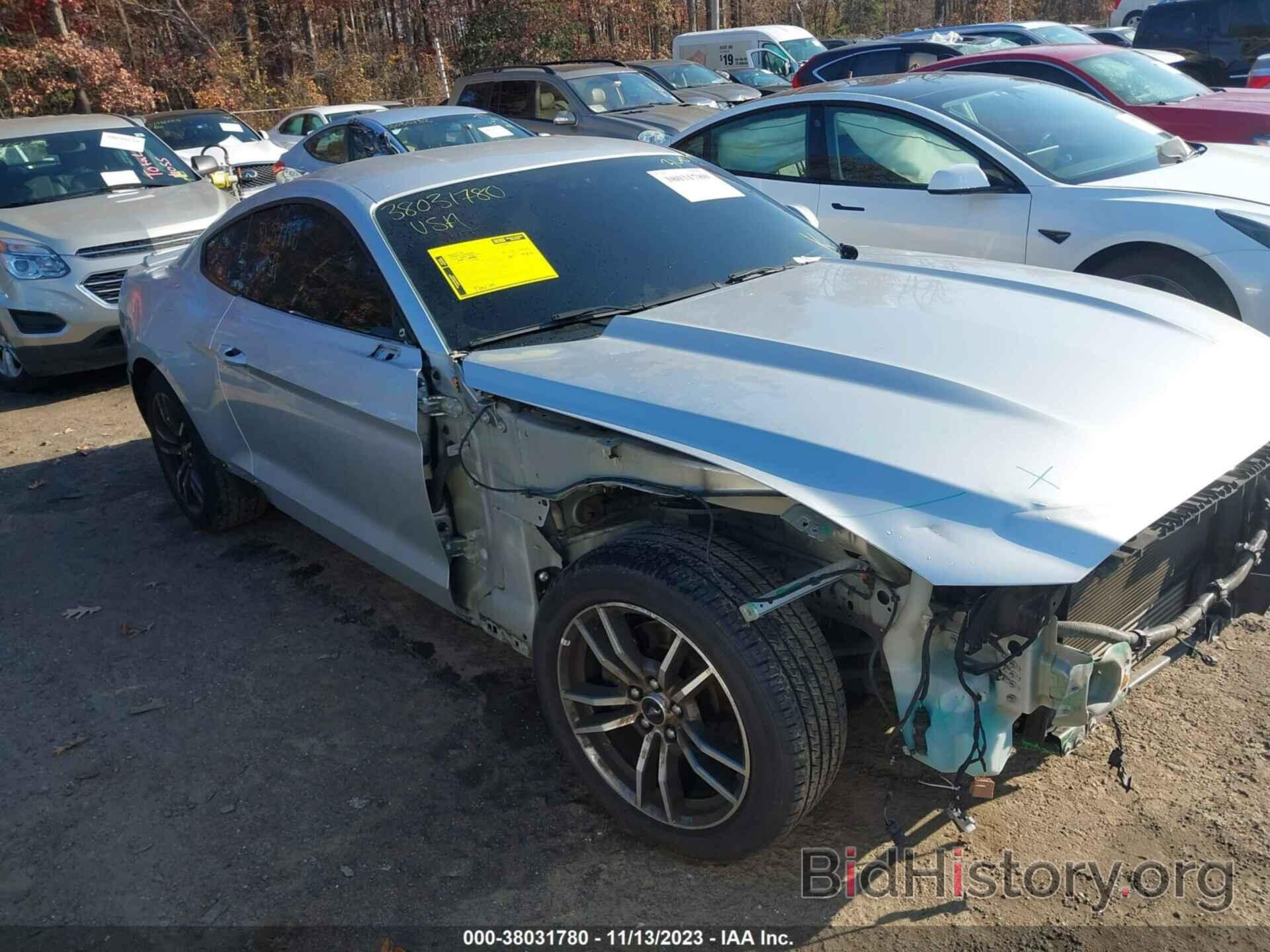 Photo 1FA6P8TH5G5220047 - FORD MUSTANG 2016