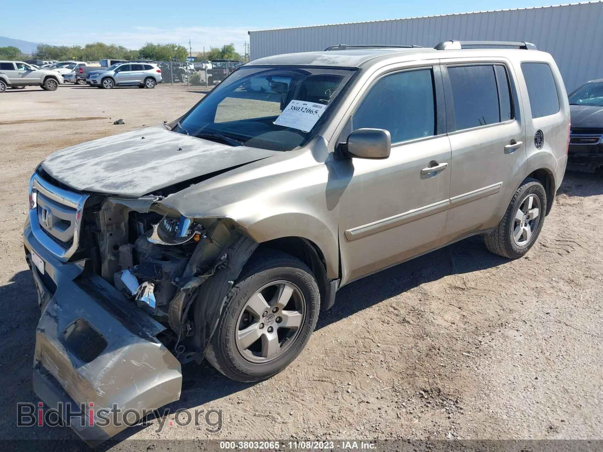 2011 HONDA PILOT - VIN: 5FNYF3H64BB046012 - Фото 2