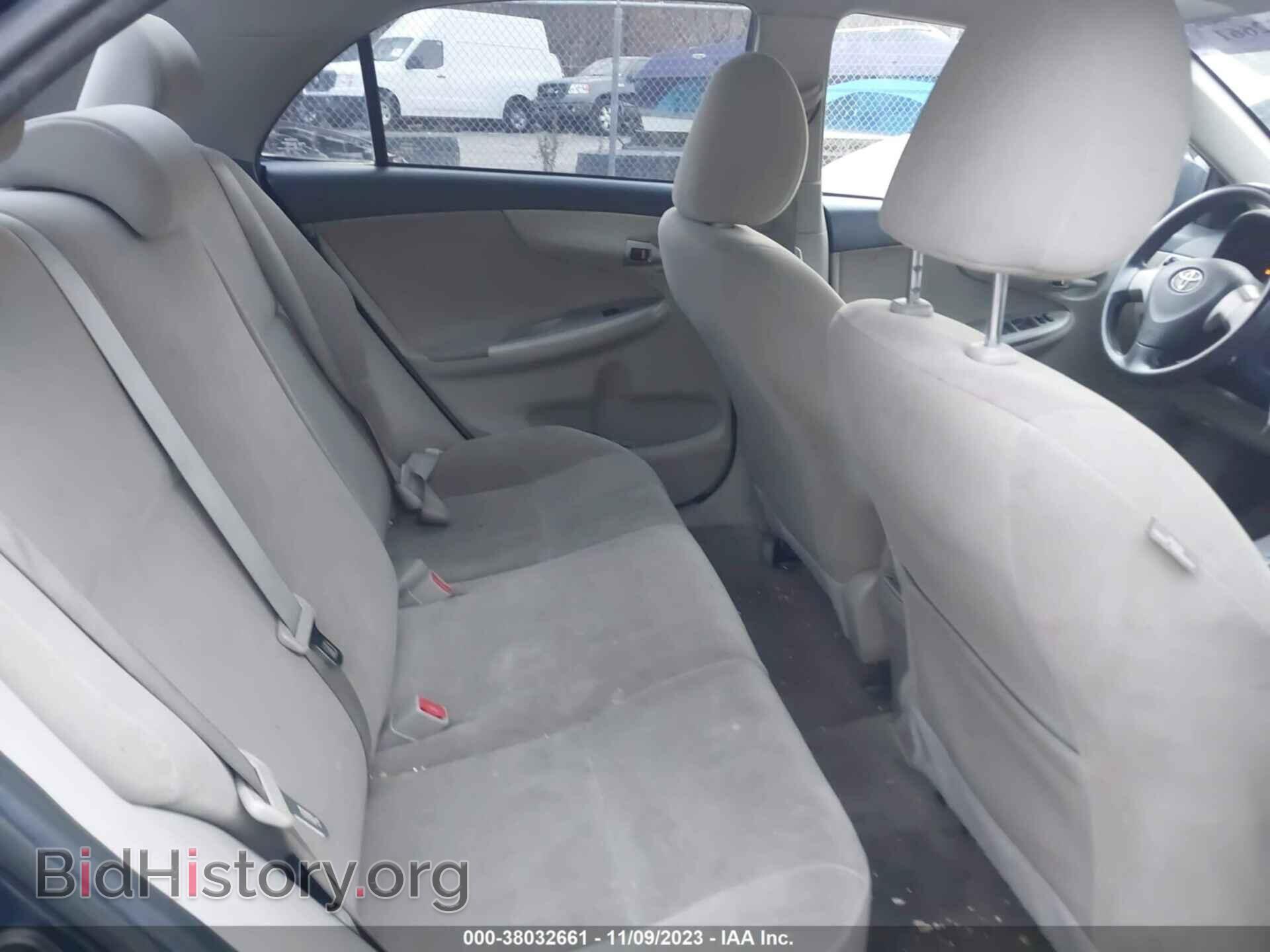 2011 TOYOTA COROLLA - VIN: 2T1BU4EE4BC600702 - Фото 8
