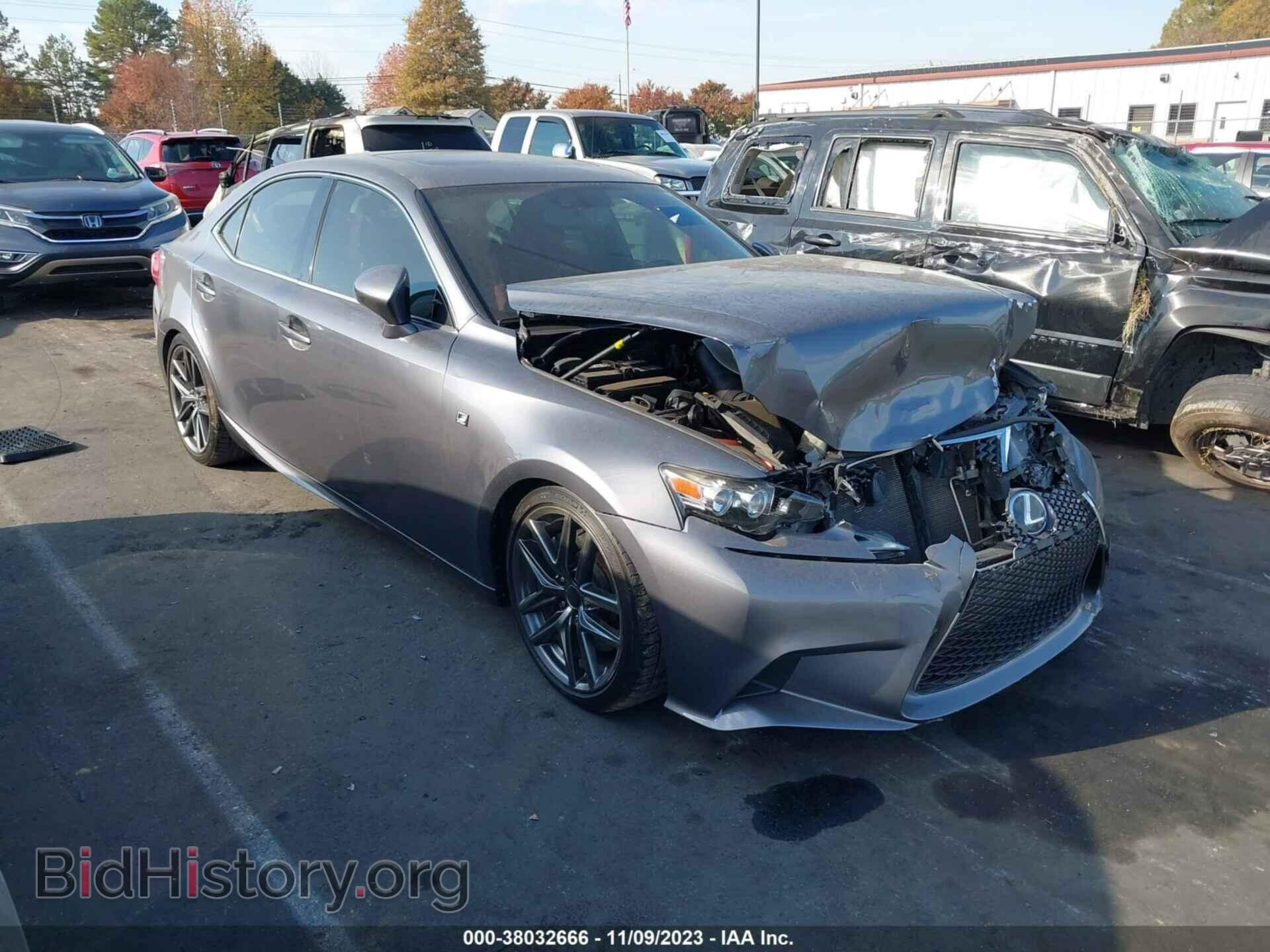 Фотография JTHBE1D24E5011135 - LEXUS IS 350 2014