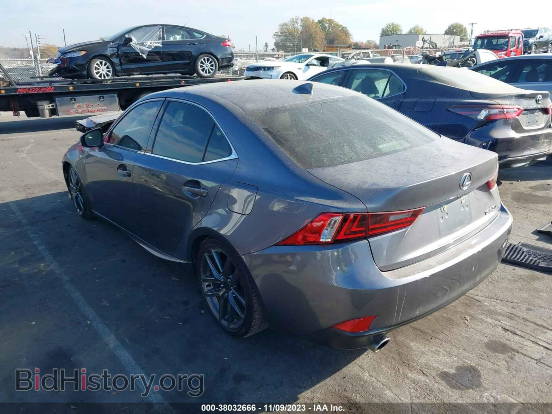 2014 LEXUS IS 350 - VIN: JTHBE1D24E5011135 - Фото 3