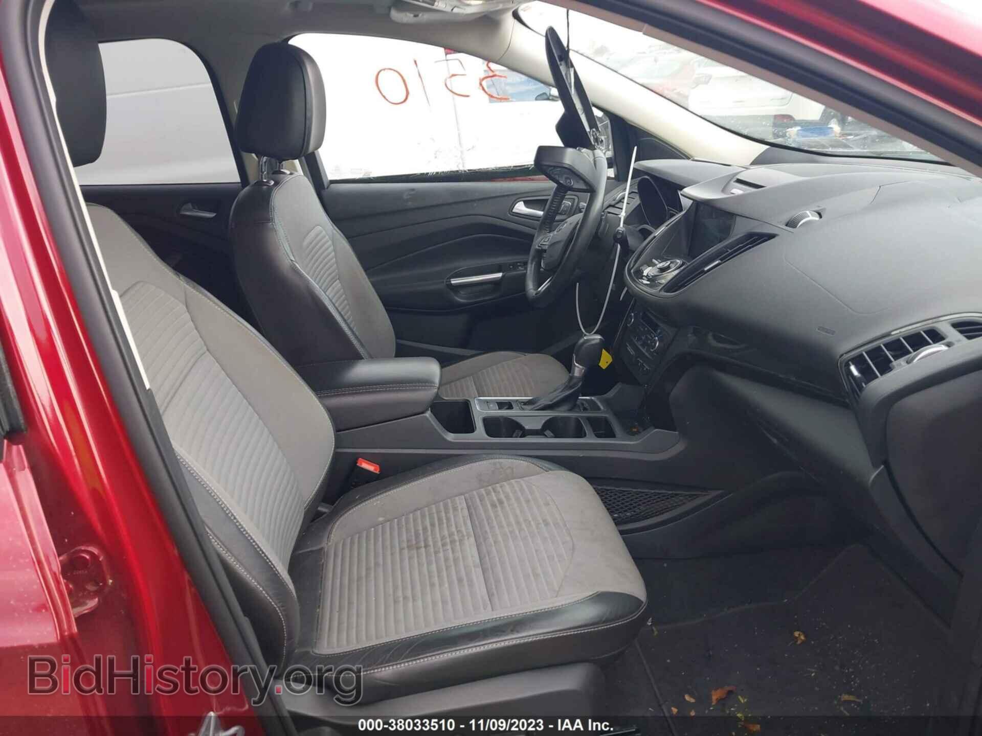 2017 FORD ESCAPE - VIN: 1FMCU9J9XHUB84849 - Фото 4