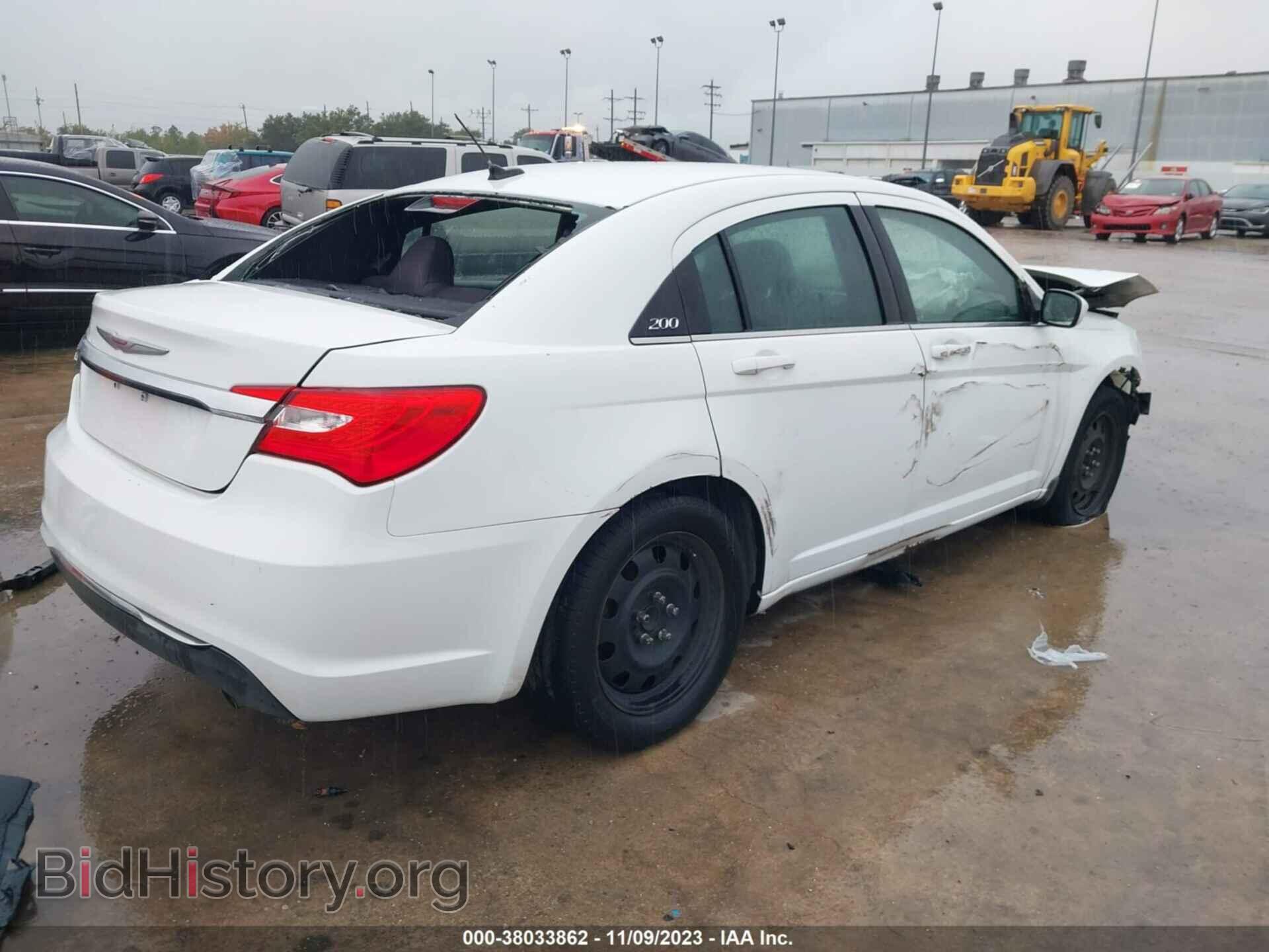 2014 CHRYSLER 200 - VIN: 1C3CCBAB6EN211282 - Фото 4