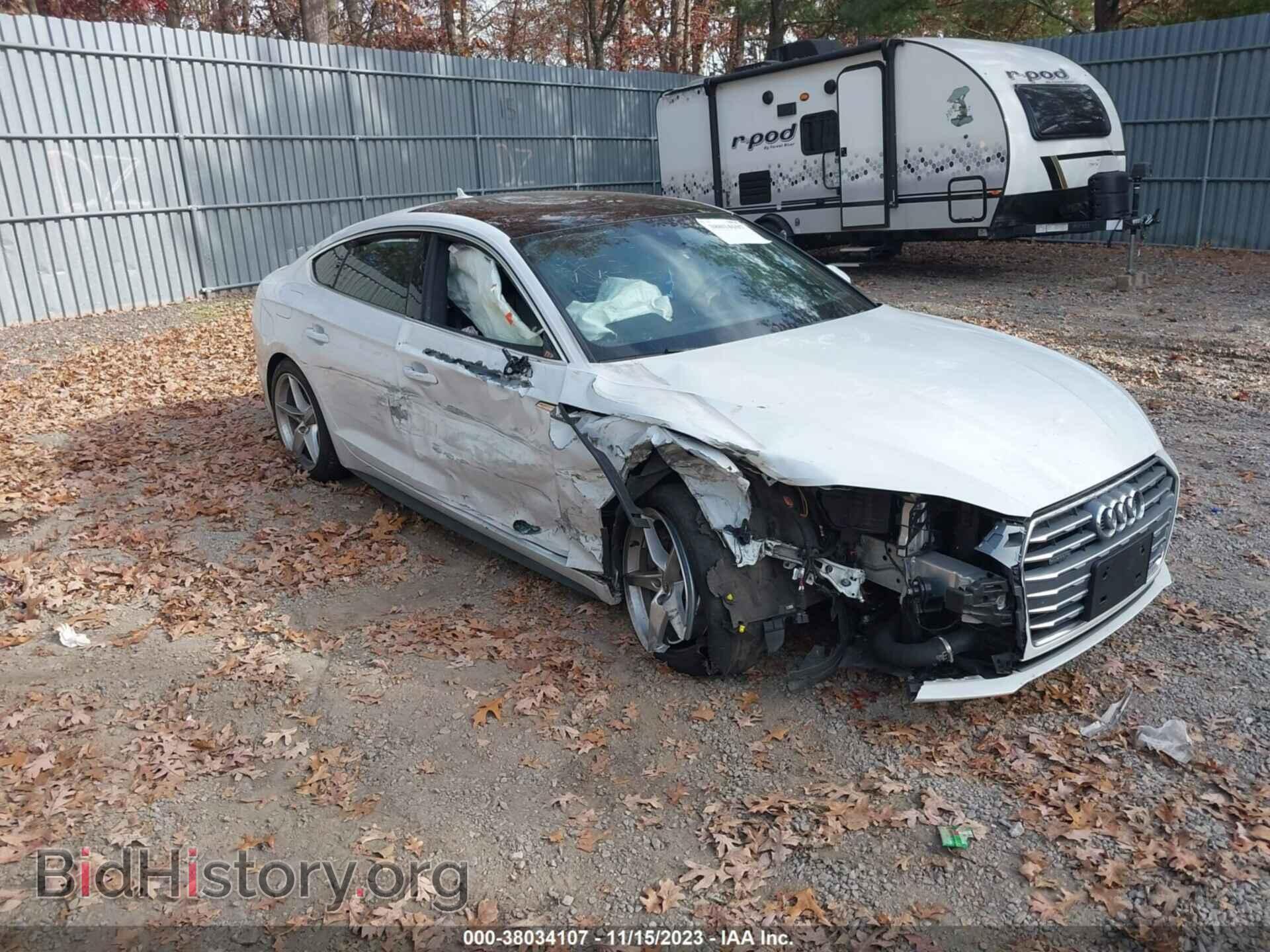 Photo WAUDNCF52KA088230 - AUDI A5 2019