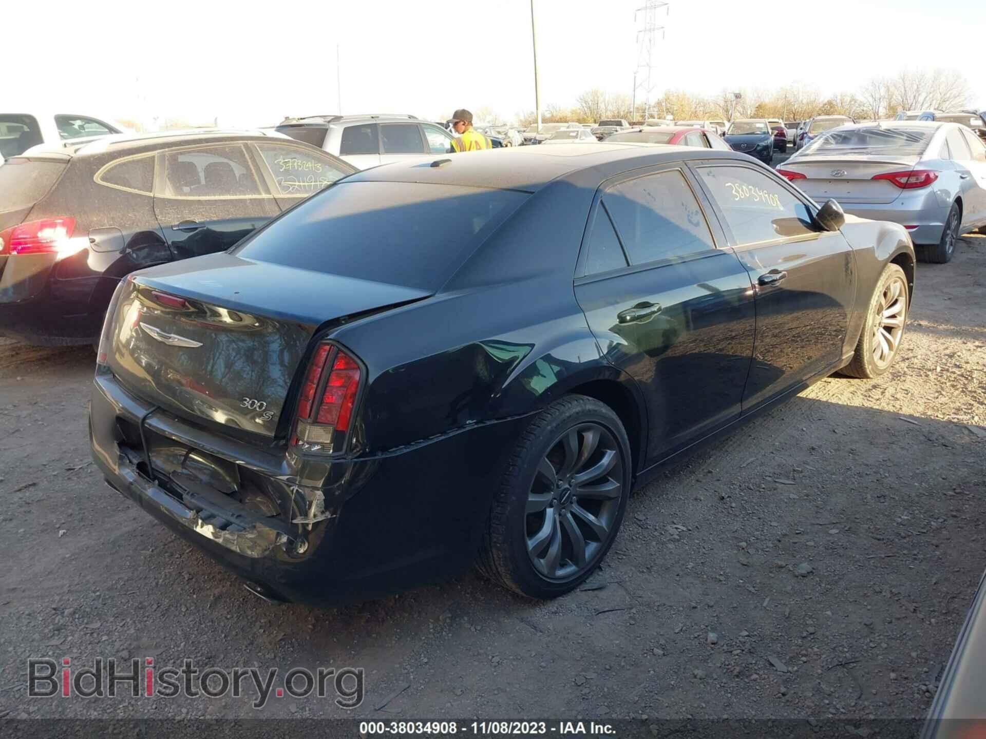 2014 CHRYSLER 300 - VIN: 2C3CCABG7EH323747 - Фото 4