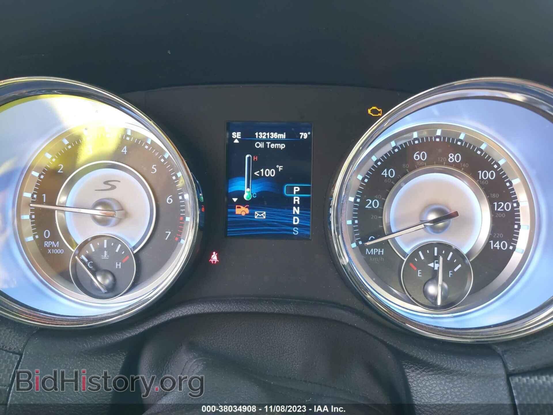 2014 CHRYSLER 300 - VIN: 2C3CCABG7EH323747 - Фото 7