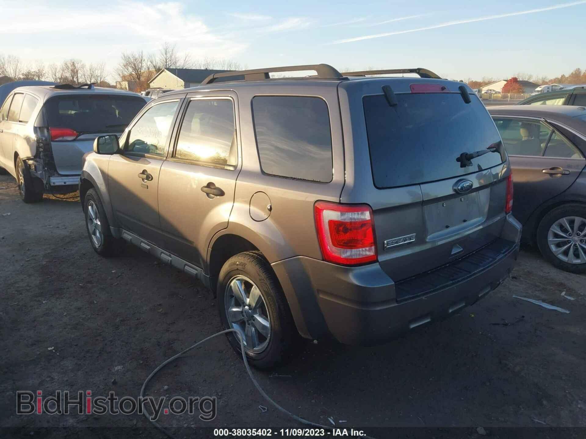 2010 FORD ESCAPE - VIN: 1FMCU0D73AKB62831 - Фото 3