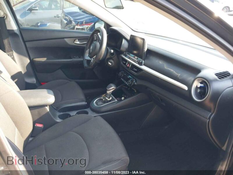 2019 Kia FORTE (VIN 3KPF24AD4KE101405) — фото 5 из 16