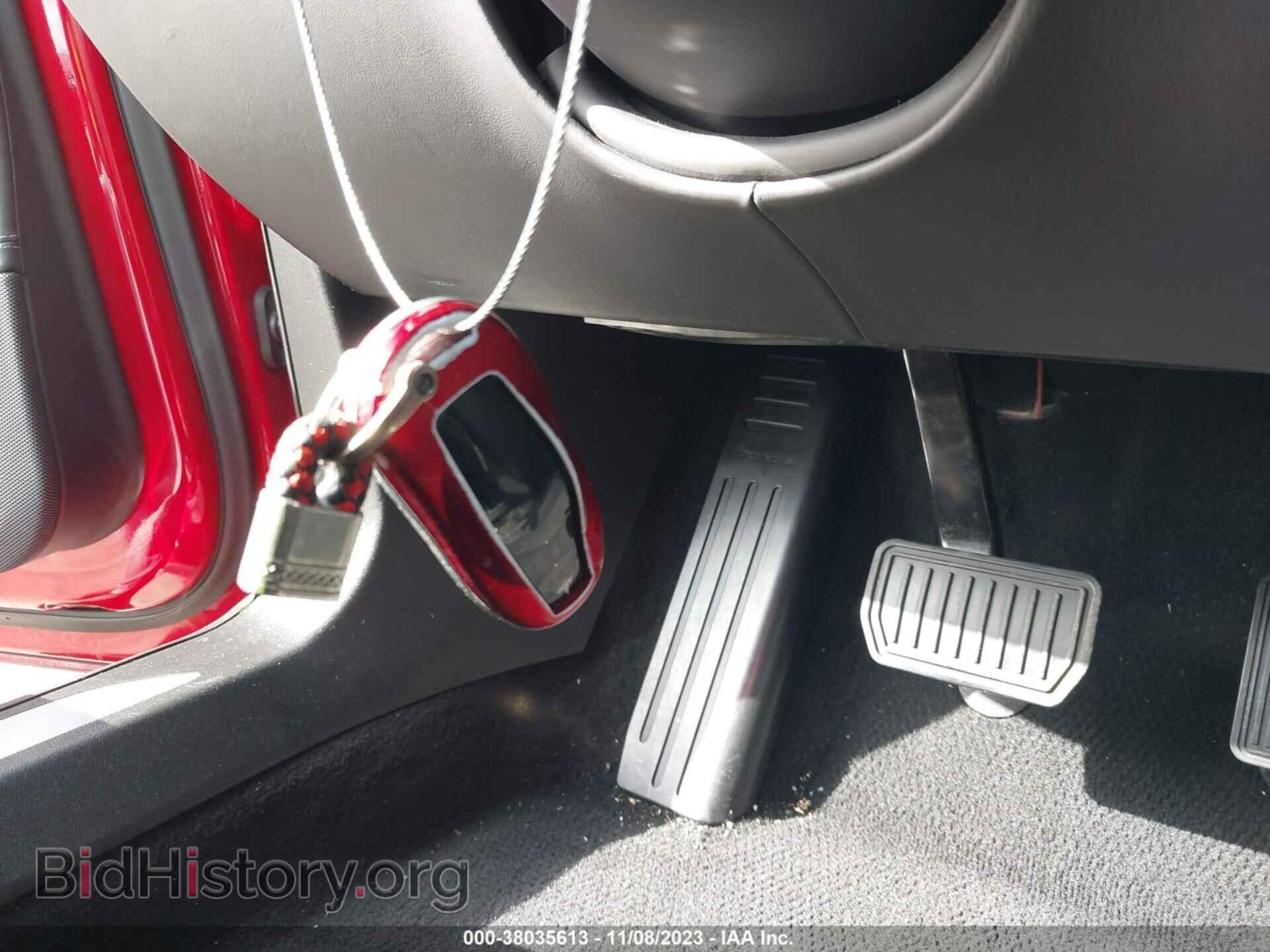2016 TESLA MODEL S - VIN: 5YJSA1E22GF125311 - Фото 11