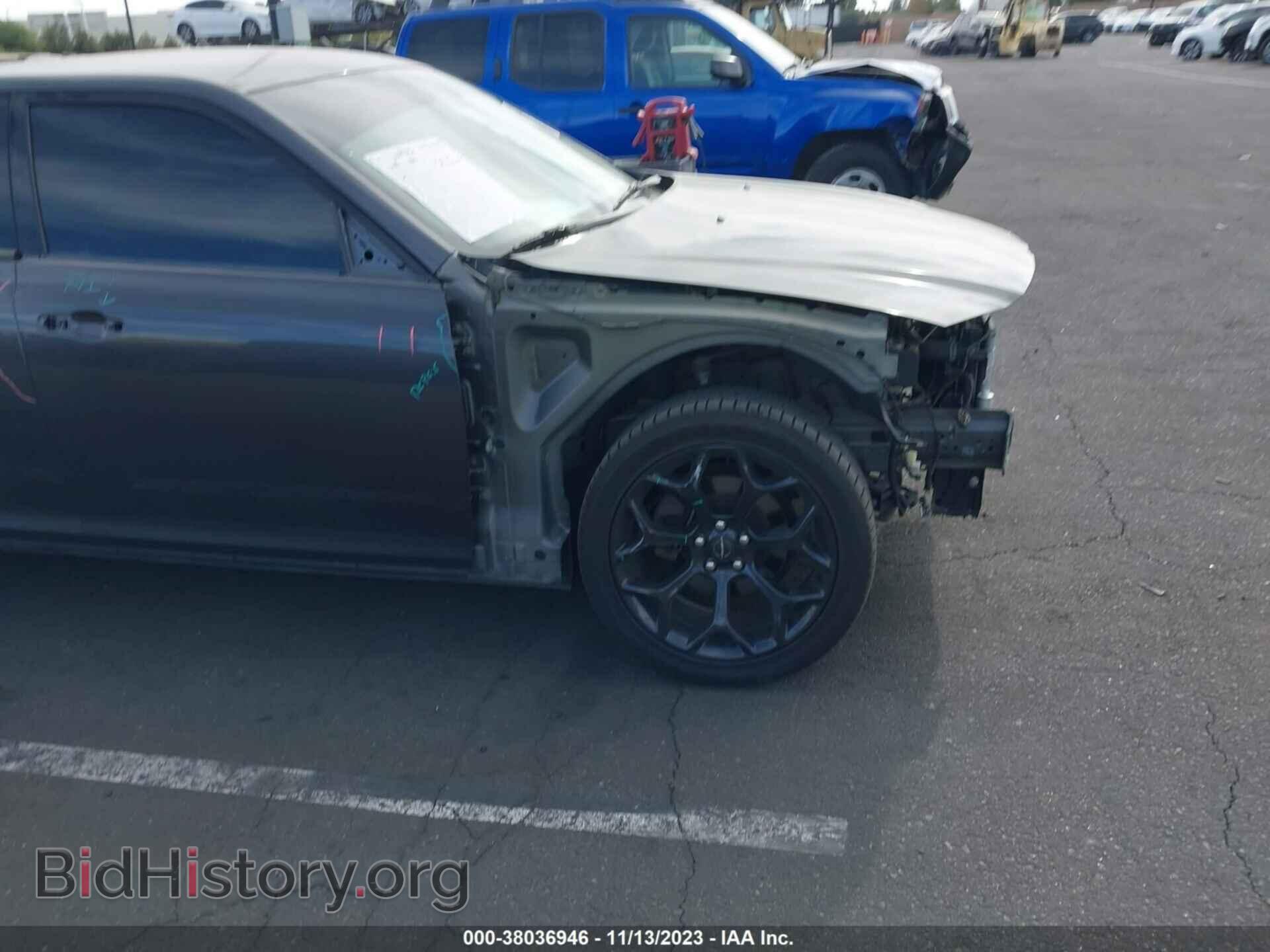 2019 CHRYSLER 300 - VIN: 2C3CCAAGXKH601828 - Фото 6