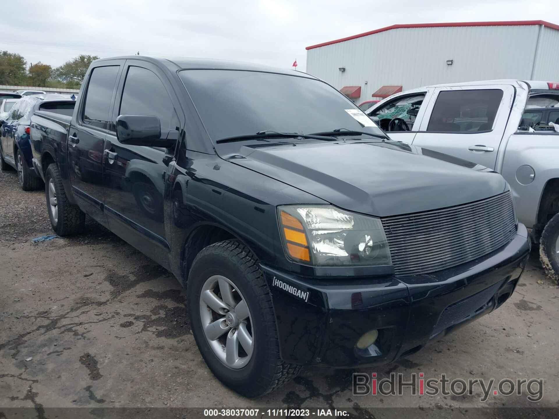 Photo 1N6BA0ED3BN315170 - NISSAN TITAN 2011