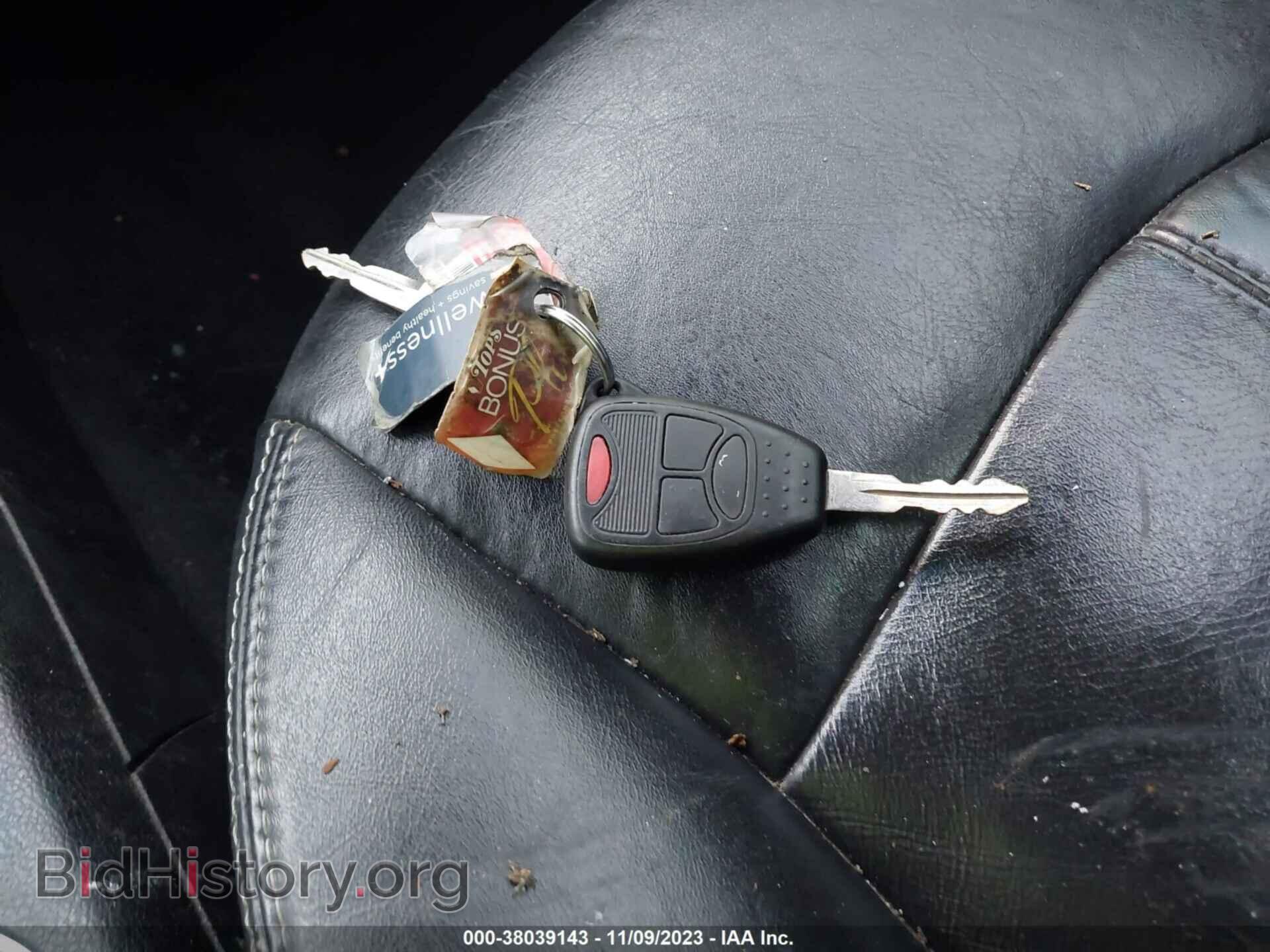 2012 CHRYSLER 200 - VIN: 1C3CCBCB1CN102089 - Фото 11