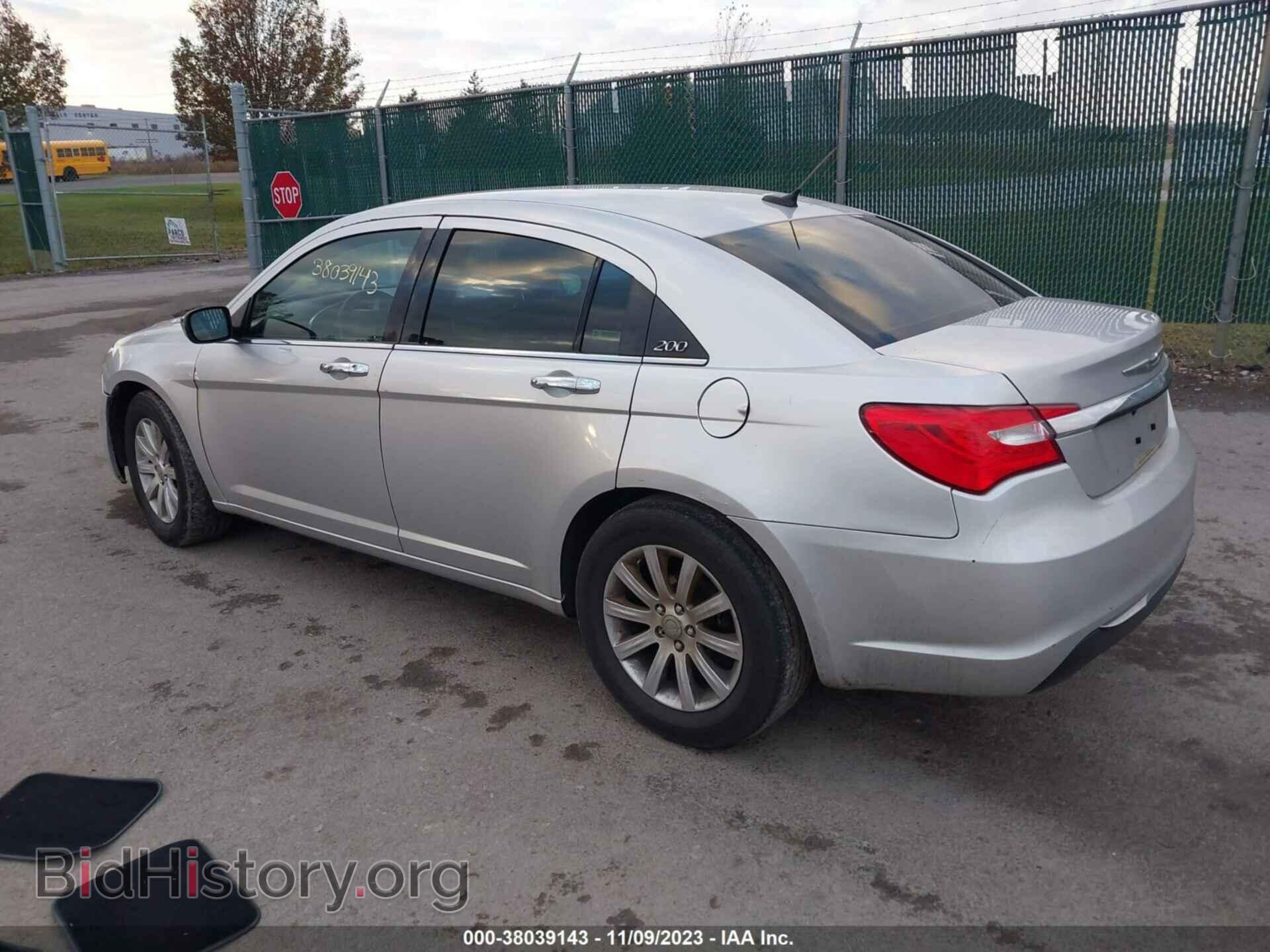 2012 CHRYSLER 200 - VIN: 1C3CCBCB1CN102089 - Фото 3